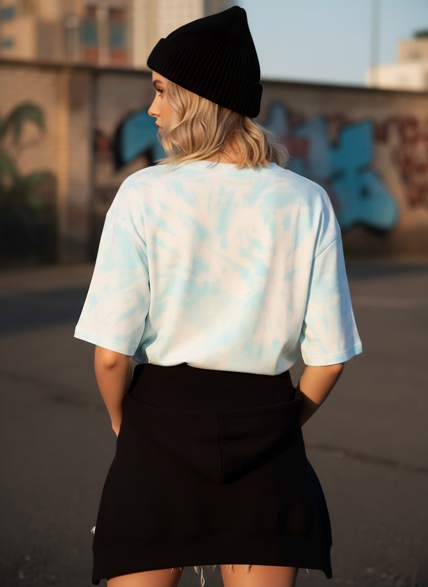 Berrylush Women White & Blue Tie-Dye Printed Round Neck Drop-Shoulder Cotton Longline T-Shirt