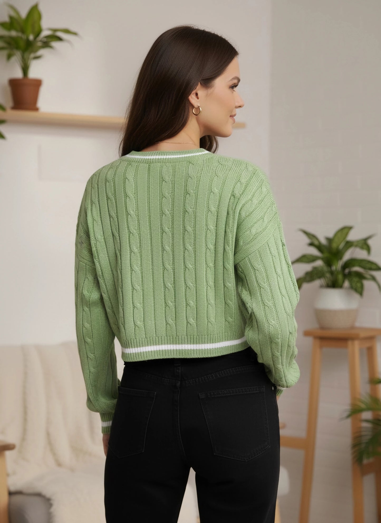 Berrylush Women Green Cable Knitted Pattern V-Neck Acrylic Straight Hem Cropped Pullover