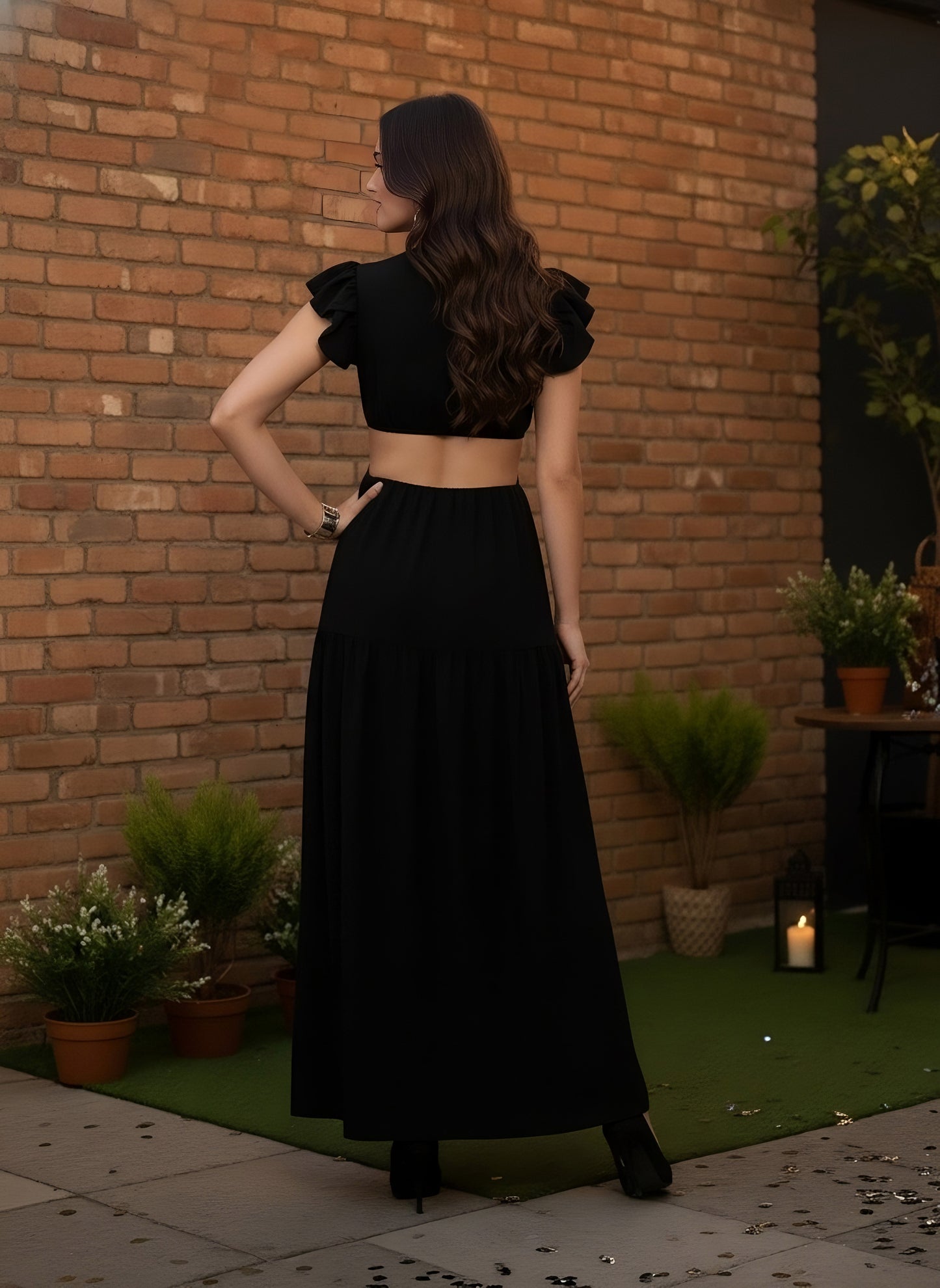 Berrylush Women Black Solid V-Neck Short Sleeve A-Line Maxi Dress