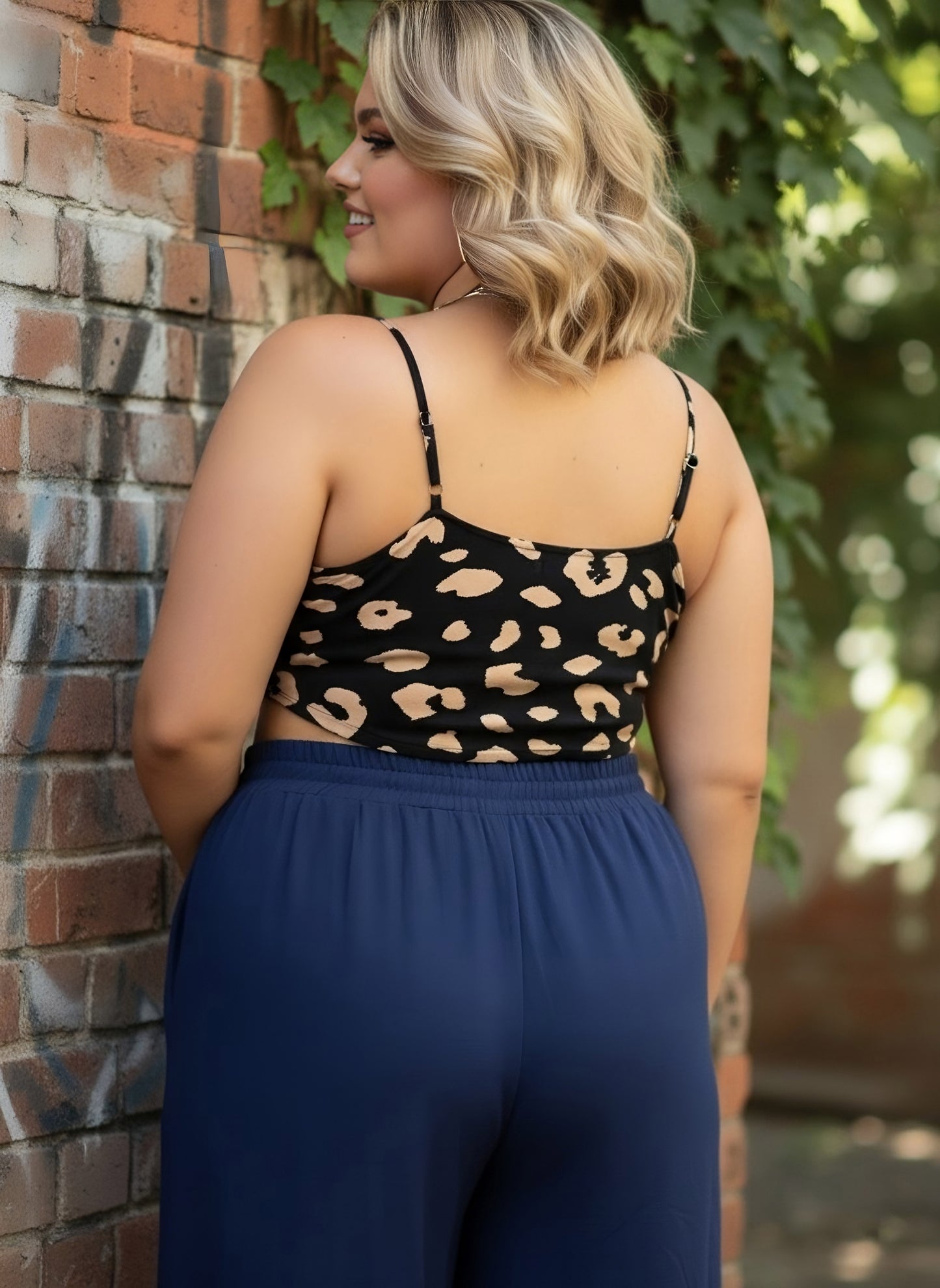 Plus Size Black & Beige Animal Printed Square Neck Sleeveless Crepe Cropped Tank Top