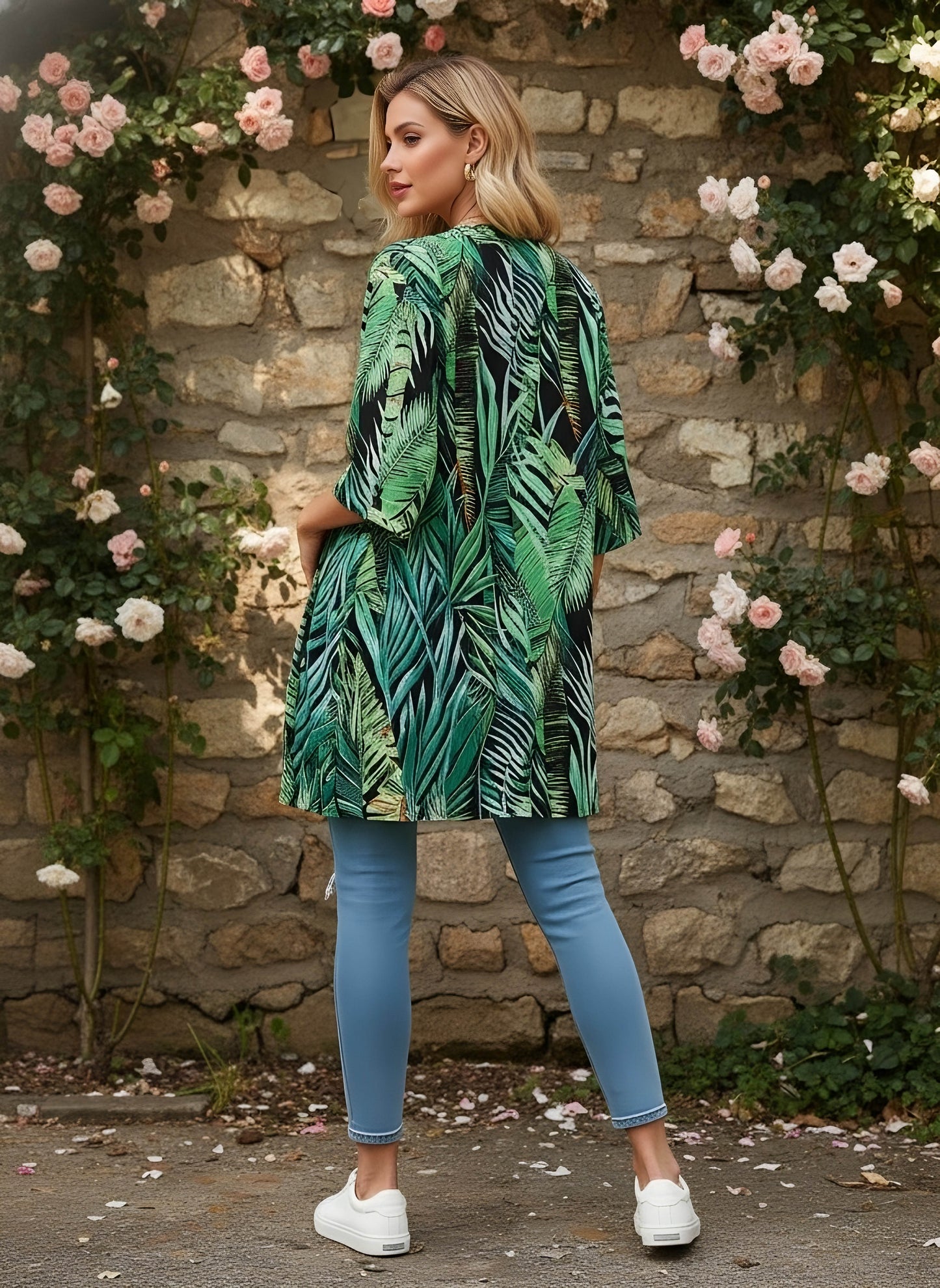 Berrylush Women Green & Yellow Floral Printed Open Front Straight Hem Longline Shrug