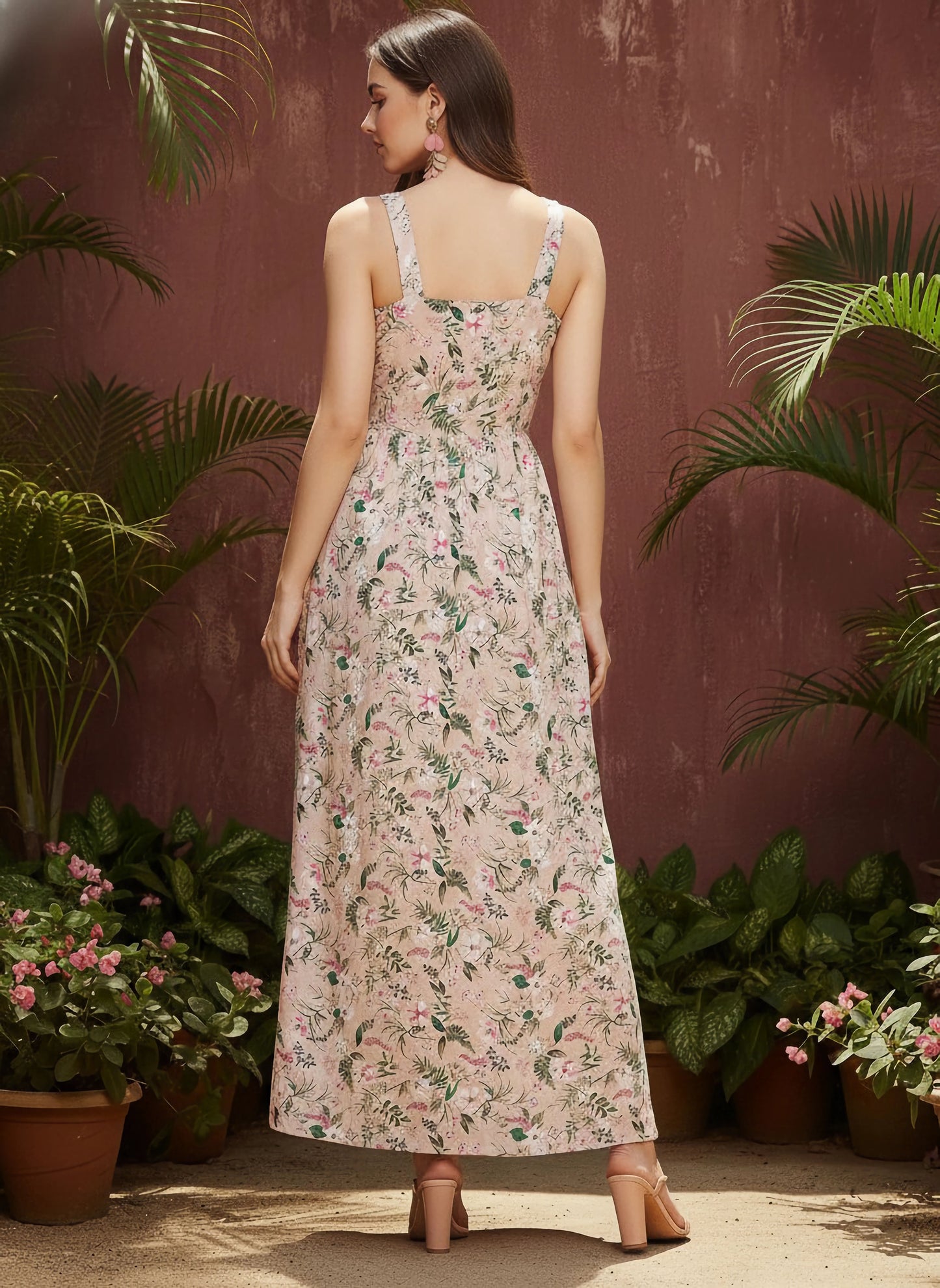Berrylush Women Multi-Colour Floral Sweetheart Neck Maxi Dress