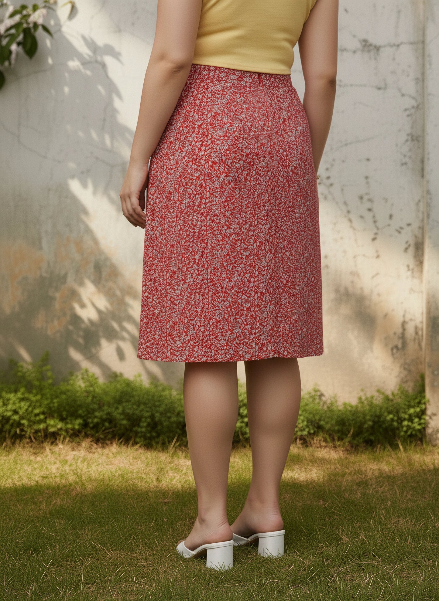 Berrylush Women Plus Size Red & White Floral Printed Thigh-High Slit Flared A-Line Midi Skirt