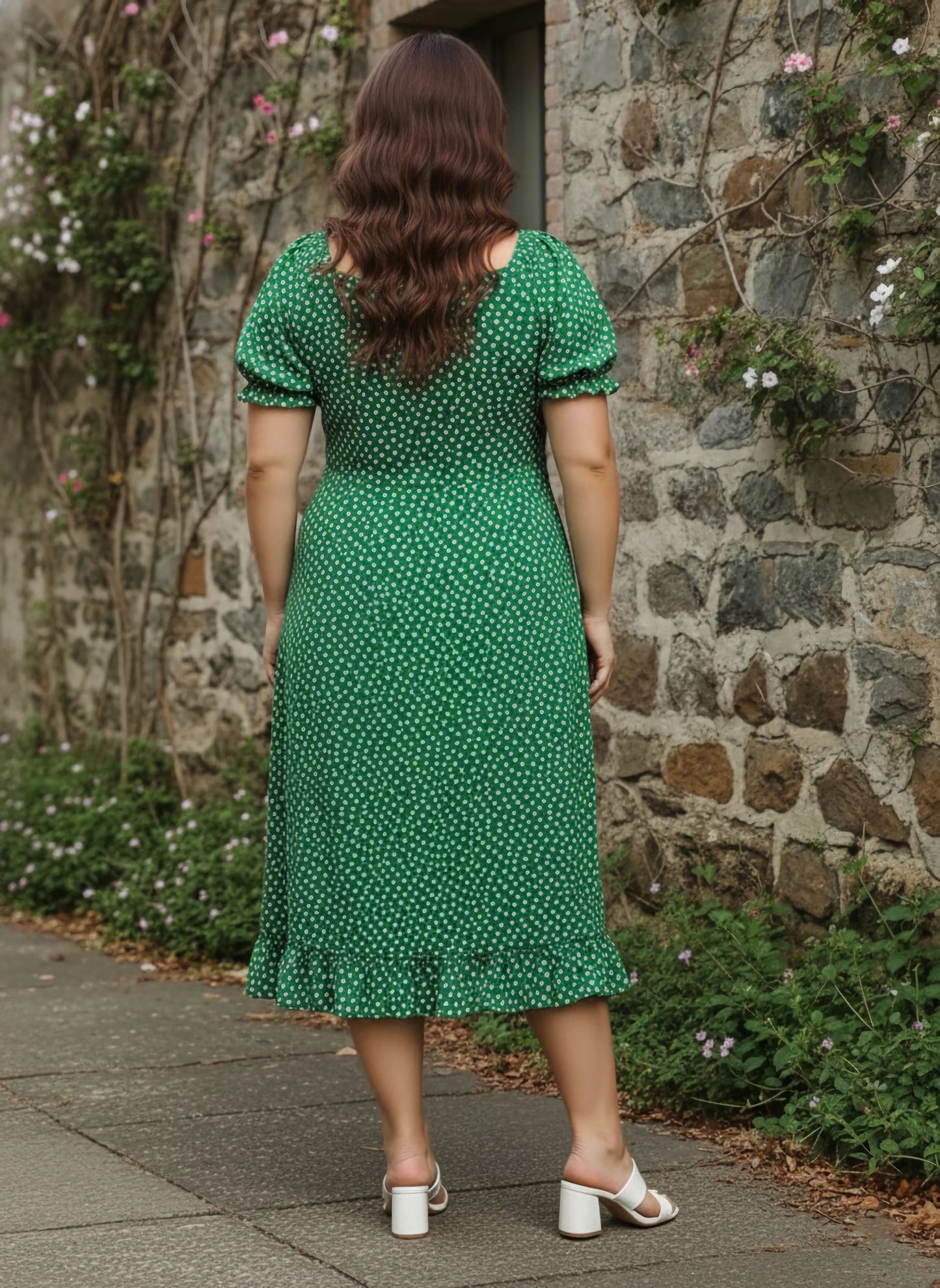 Berrylush Women Plus Size Green & White Floral Printed Sweetheart Neck Front Tie-Up Flounce Hem A-Line Midi Dress