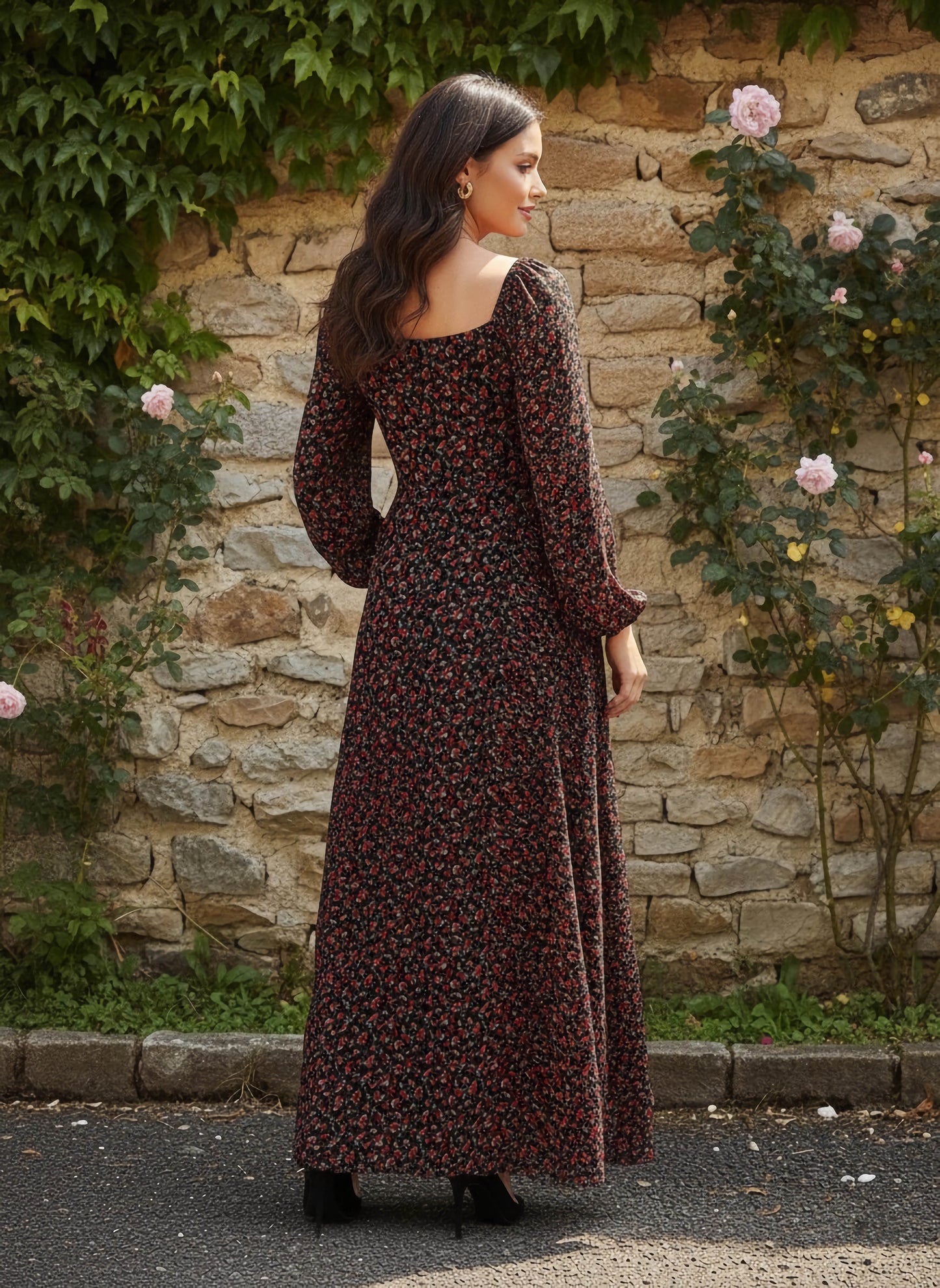 Berrylush Women Black & Red Floral Printed Square Neck Puff Sleeves Crepe Flared Maxi Dress