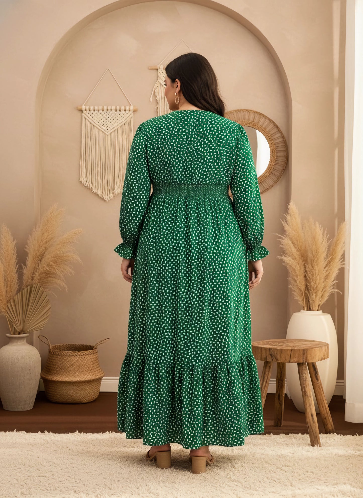 Curve Plus Size Green Floral Print V-Neck Long Sleeve Maxi Dress