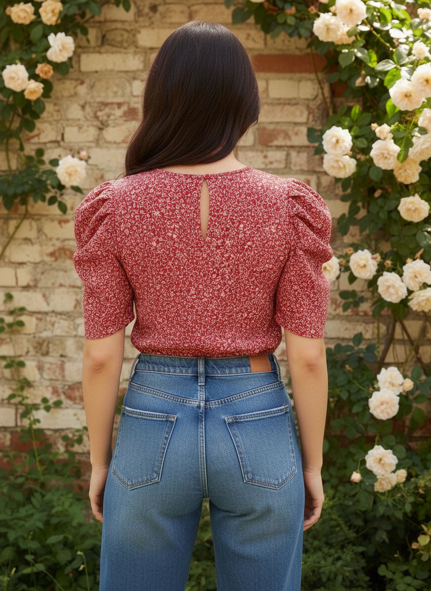 Red & White Floral Printed Round Neck Puff Sleeves Back Button-Up Keyhole Regular Top