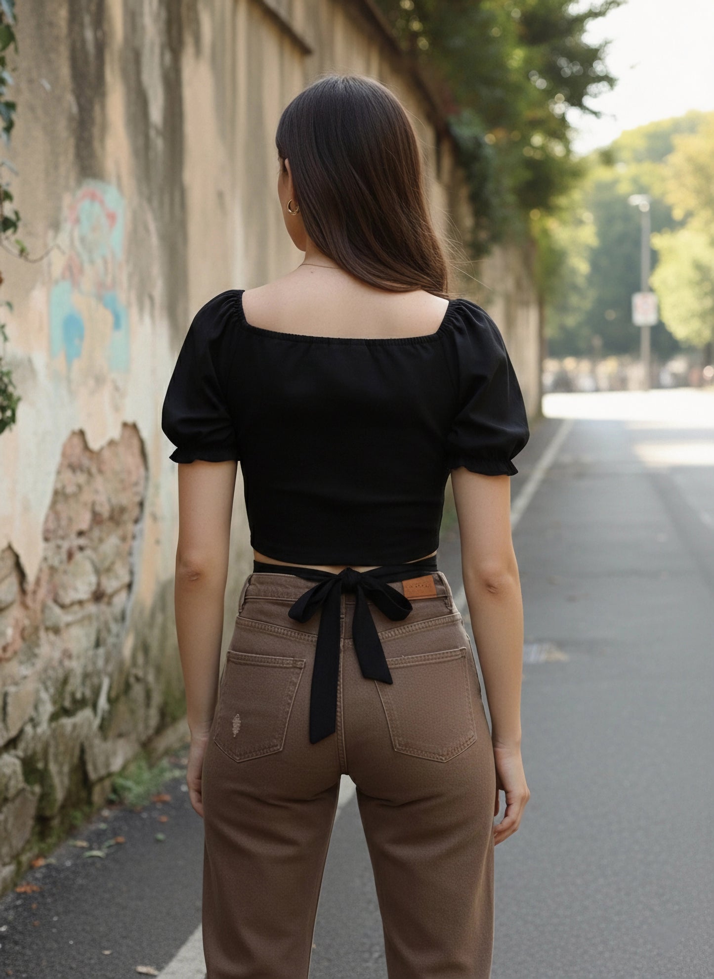 Berrylush Women Solid Black Sweetheart Neck Front Twist Waist Tie-Up Crepe Wrap Crop Top