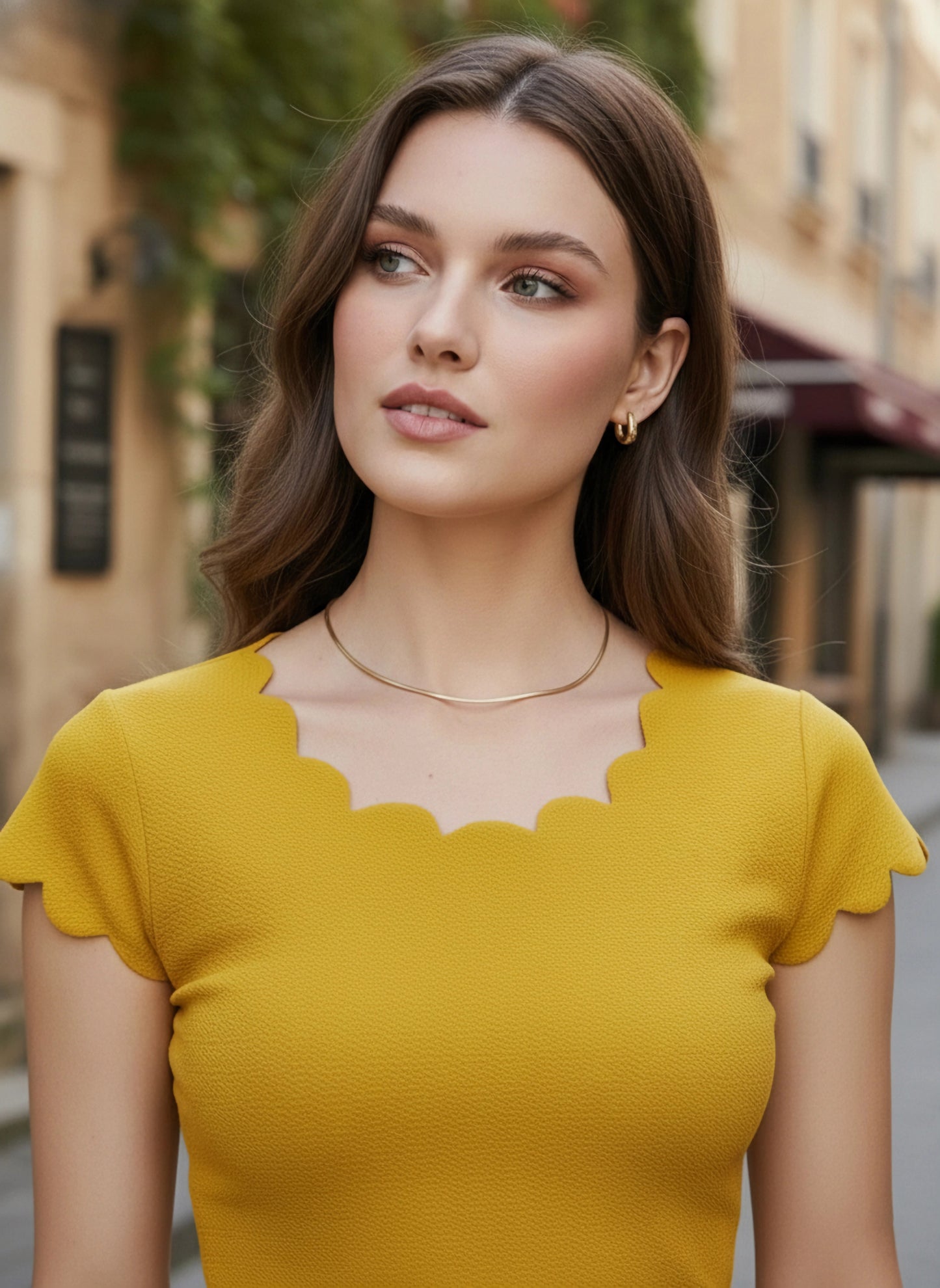 Solid Yellow Round Neck Short Sleeves Scalloped Regular Top