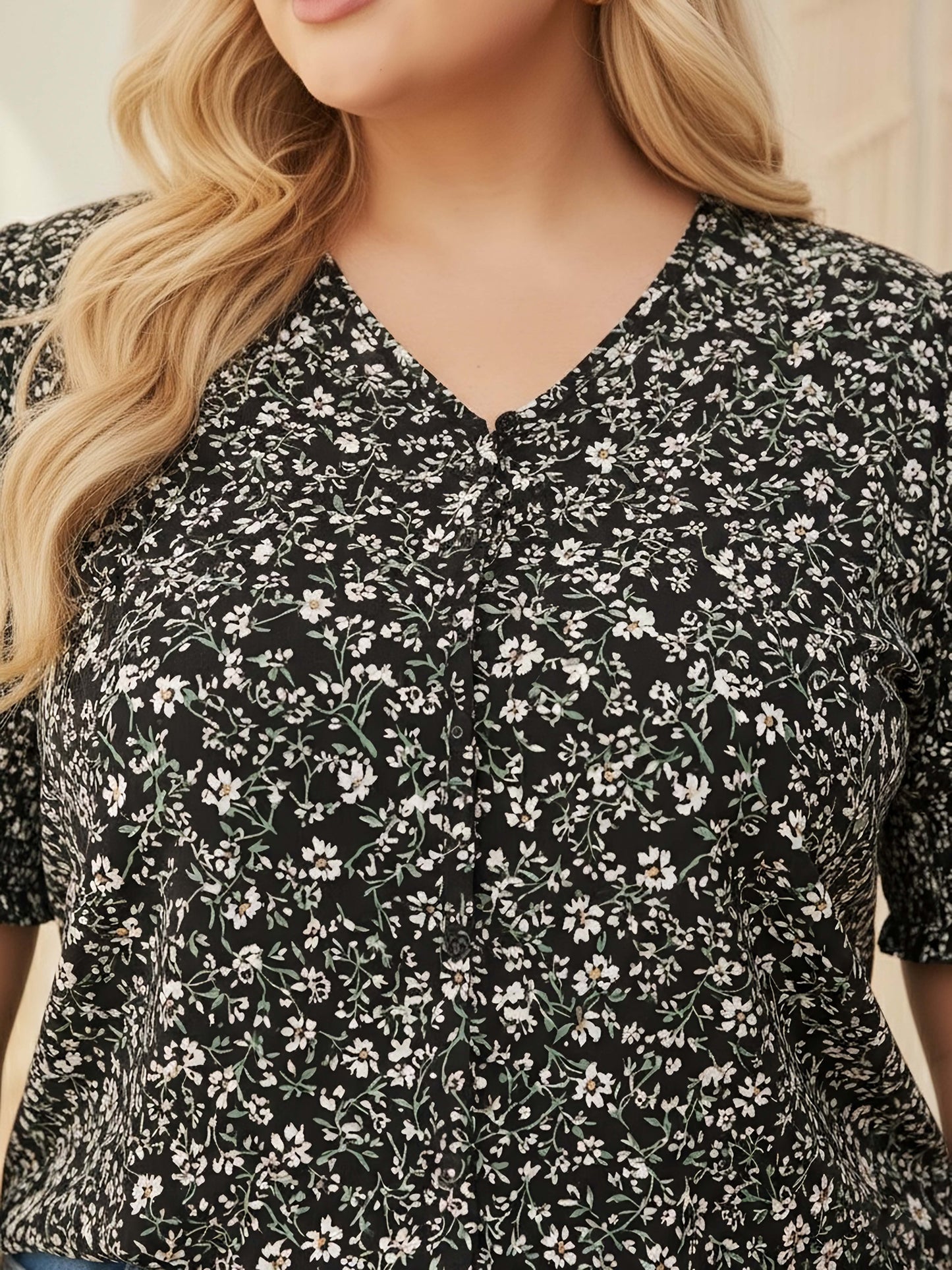 Berrylush Women Plus Size Black & White Floral Printed V-Neck Puff Sleeves Button-Up Smocked Regular Top