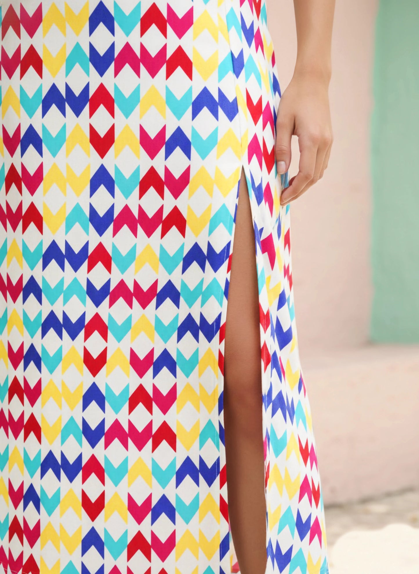 Berrylush Women Multicoloured Geometric Printed Flared A-Line Midi Skirt