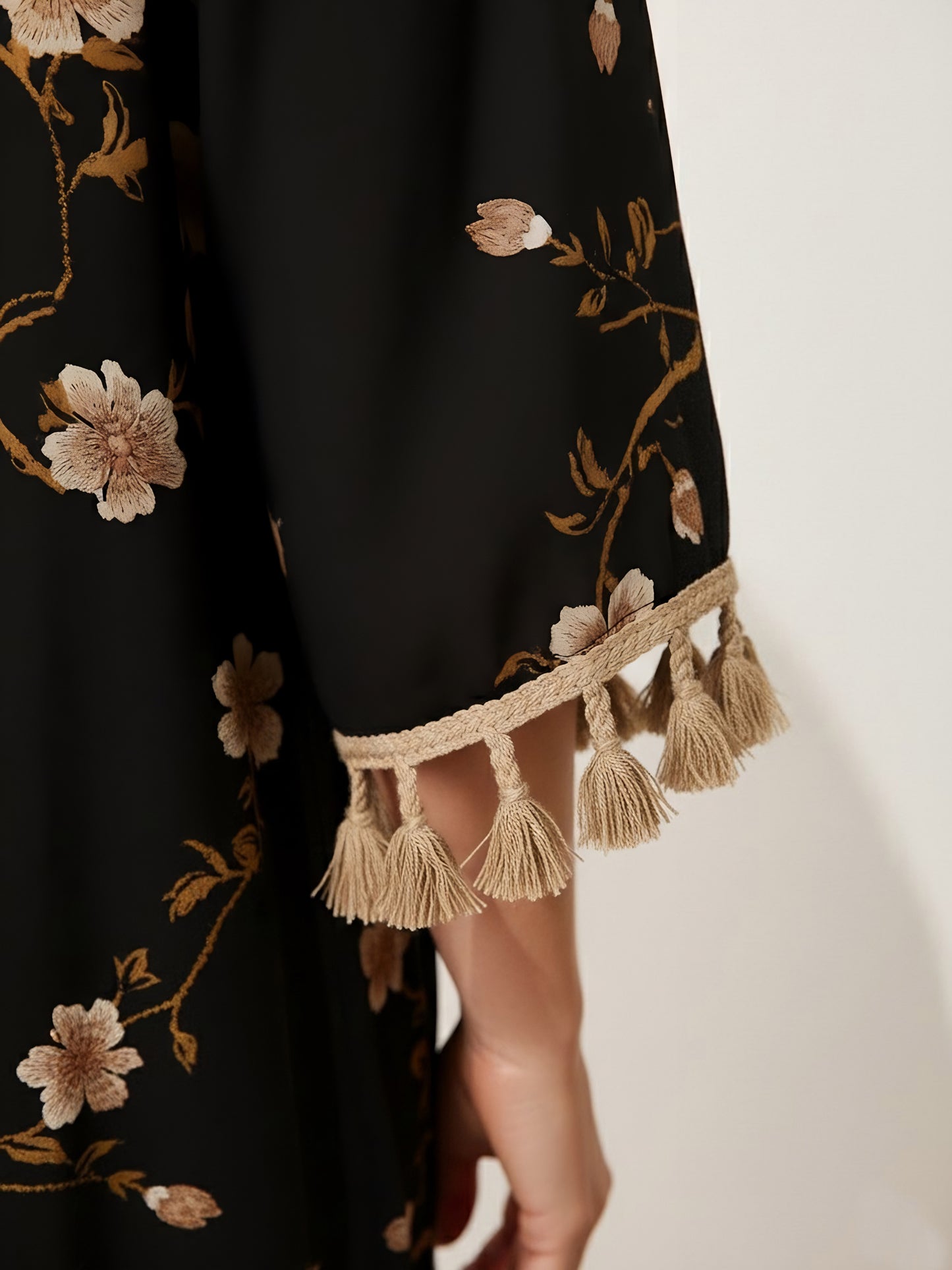 Berrylush Women Black Floral Print Three-Quarter Sleeves Longline Shrug