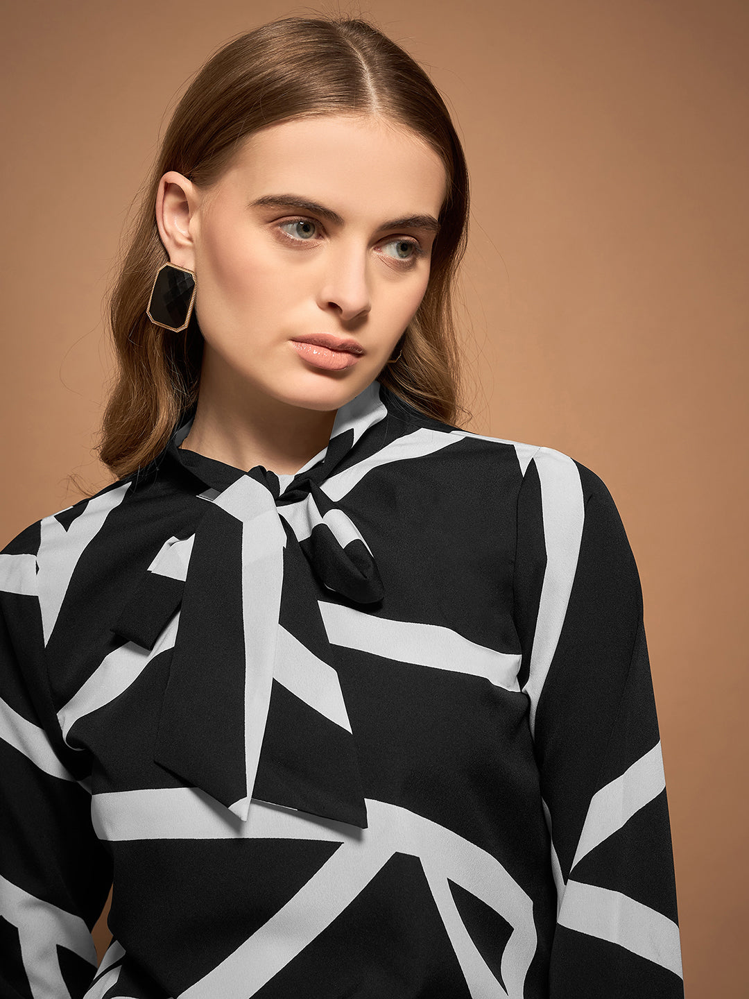 Berrylush BIZwear Women Black & White Geometric Printed Tie-Up Neck Long Sleeves Regular Top