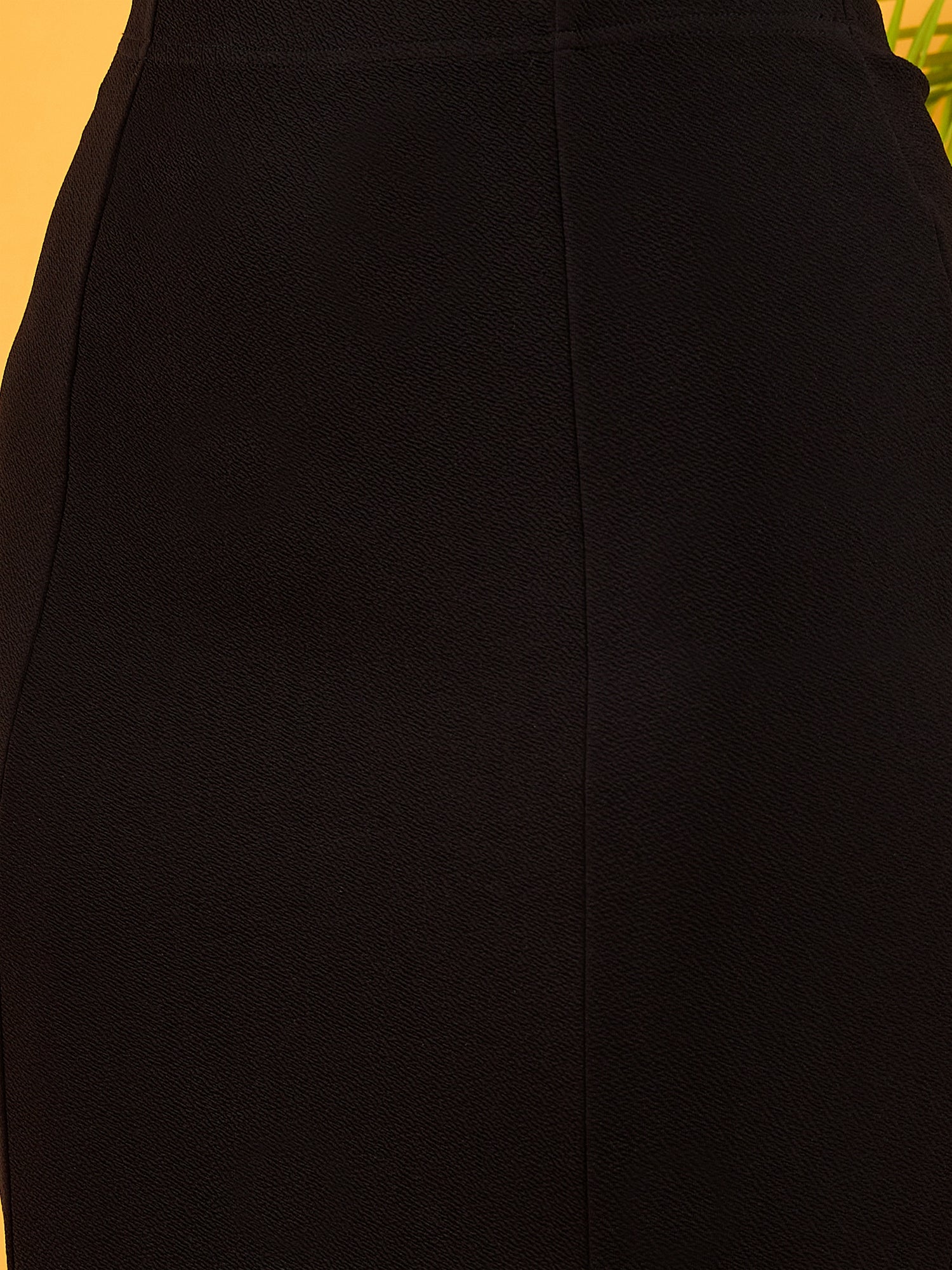 Women Solid Black High-Rise Waist Slip-On Flutter Hem Knitted A