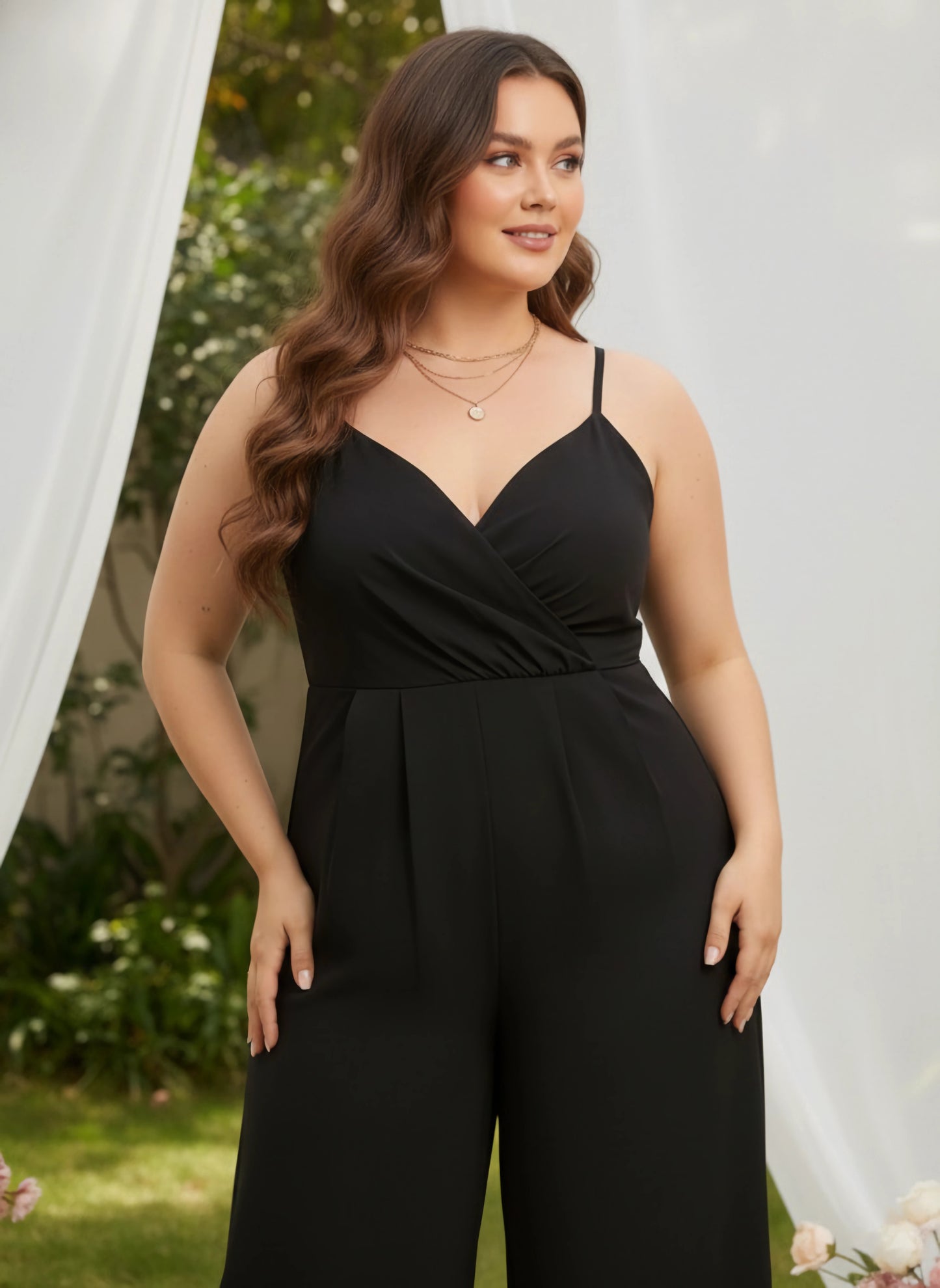 Berrylush Curve Women Black Solid Shoulder Strap Jumpsuit