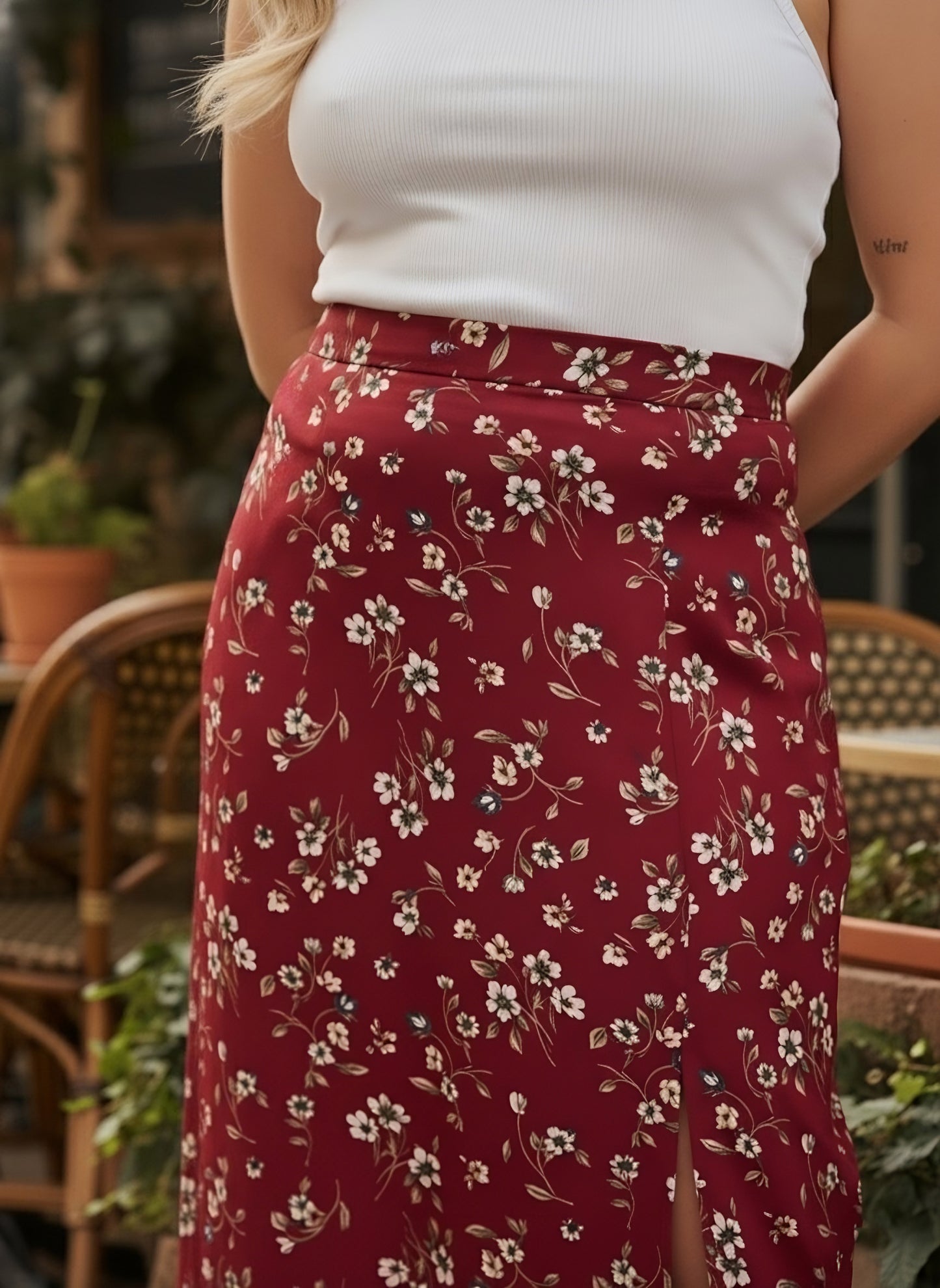 Berrylush Curve Women Red  Floral Print High Rise Side slit Maxi Skirt