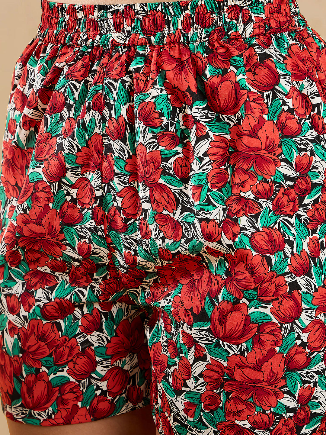 Berrylush Women Red & Green Floral Printed Sweetheart Neck Ruched Crop Top, High-Rise Elastic Waist Mini Shorts & Open-Front Longline Shrug Co-Ord Set