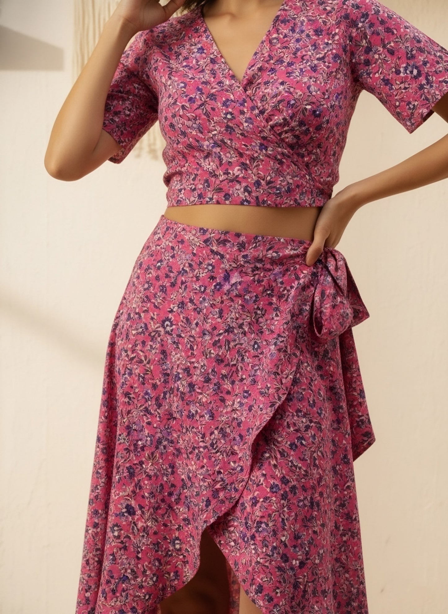 Berrylush Women Pink V-Neck Floral Printed Mini Dress