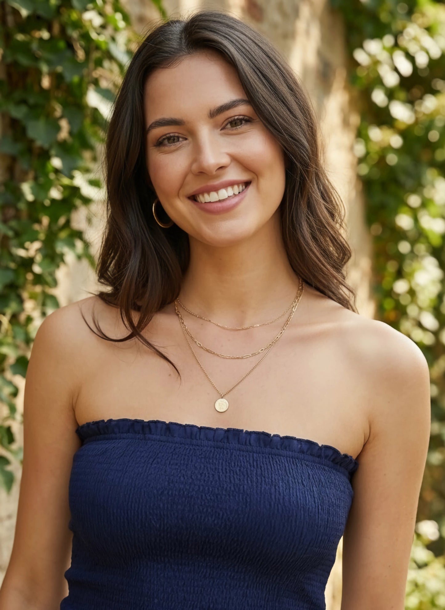 Berrylush Women Solid Navy Blue Strapless Neck Sleeveless Backless Smocked Crop Tube Top