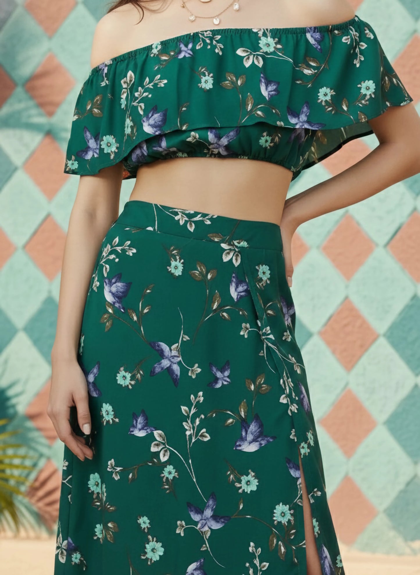 Berrylush Women Green Floral Print Two-Piece Maxi Dress