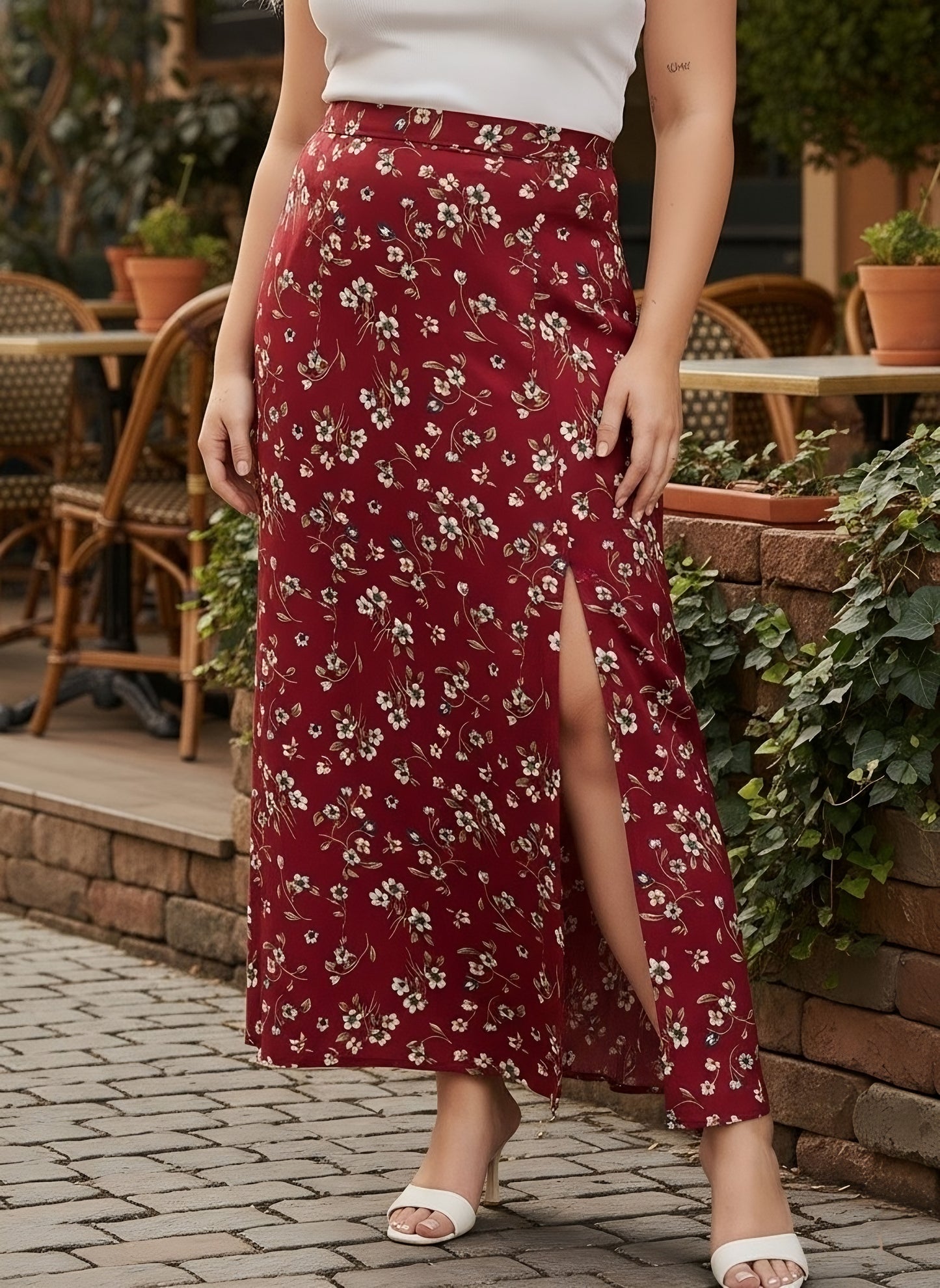 Berrylush Curve Women Red  Floral Print High Rise Side slit Maxi Skirt