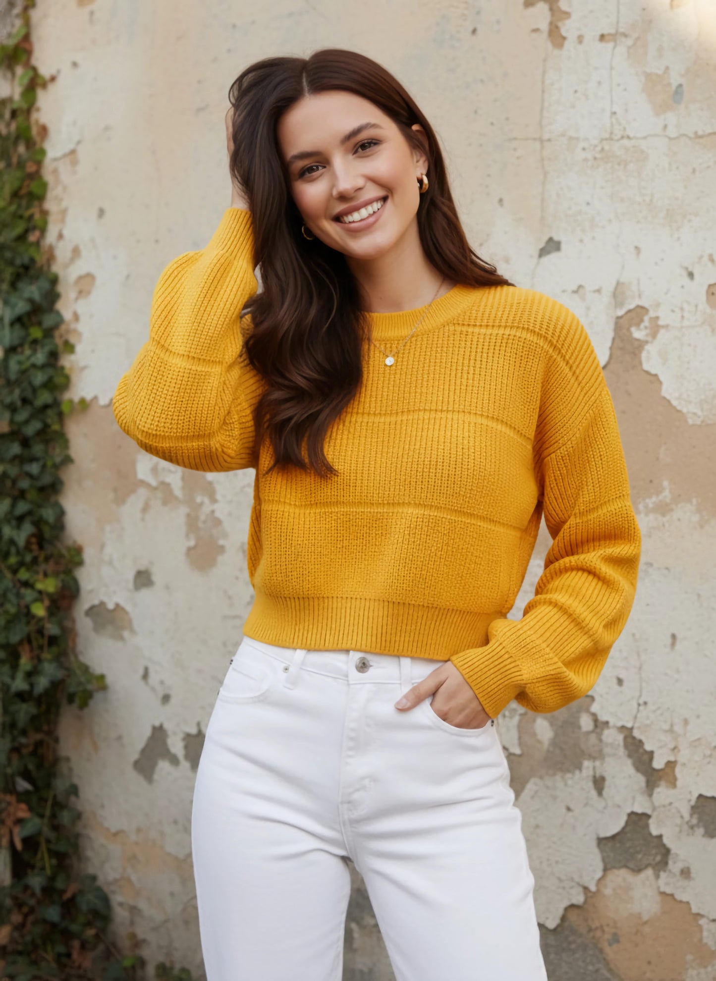 Berrylush Women Solid Yellow Round Neck Drop-Shoulder Sleeves Ribbed Hem Cropped Sweater