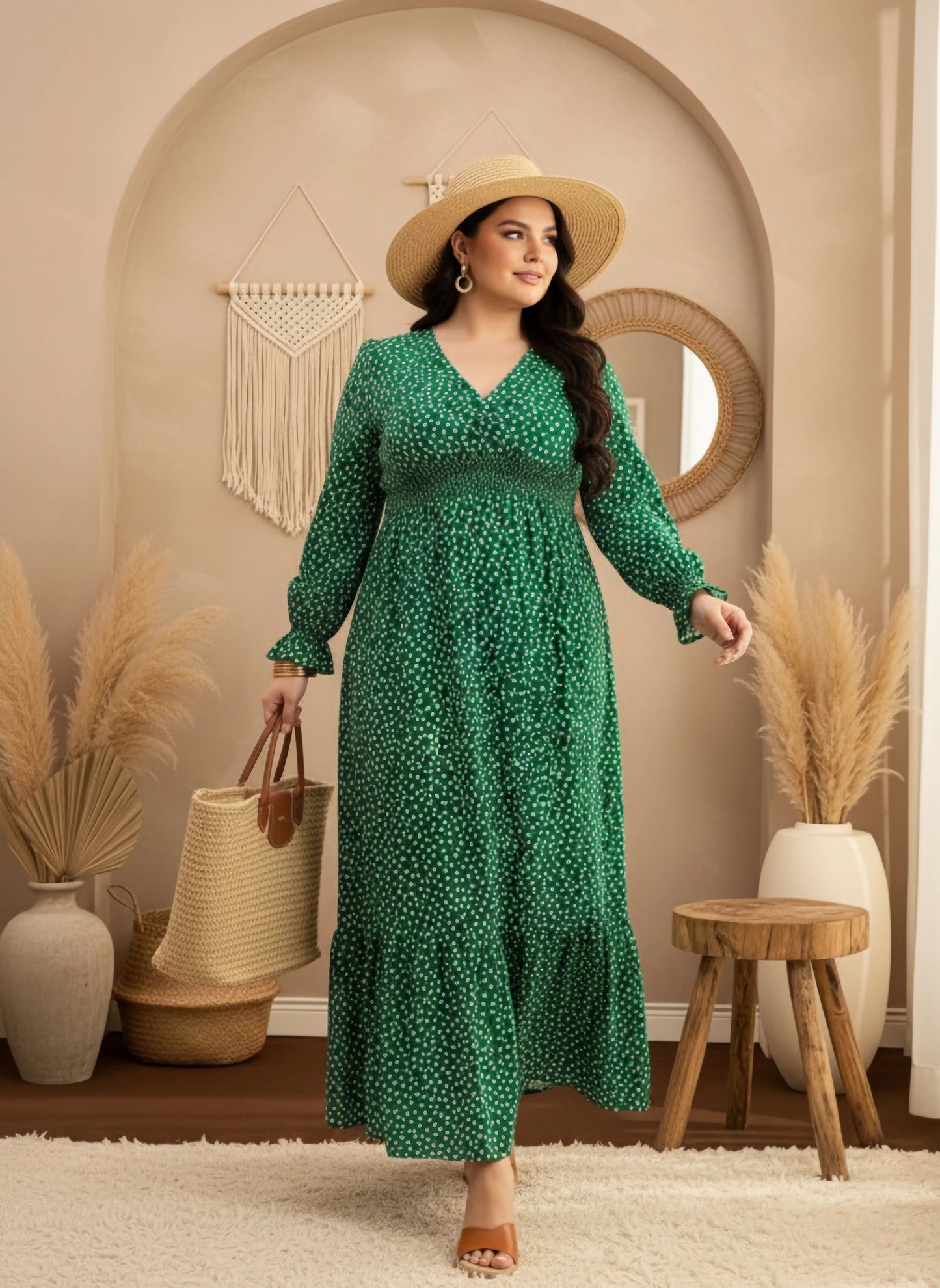 Curve Plus Size Green Floral Print V-Neck Long Sleeve Maxi Dress