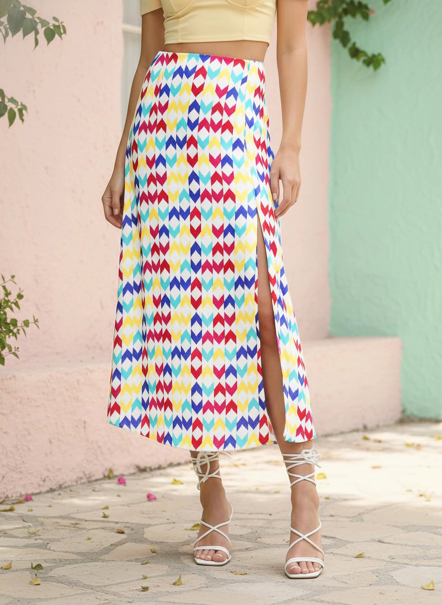 Berrylush Women Multicoloured Geometric Printed Flared A-Line Midi Skirt