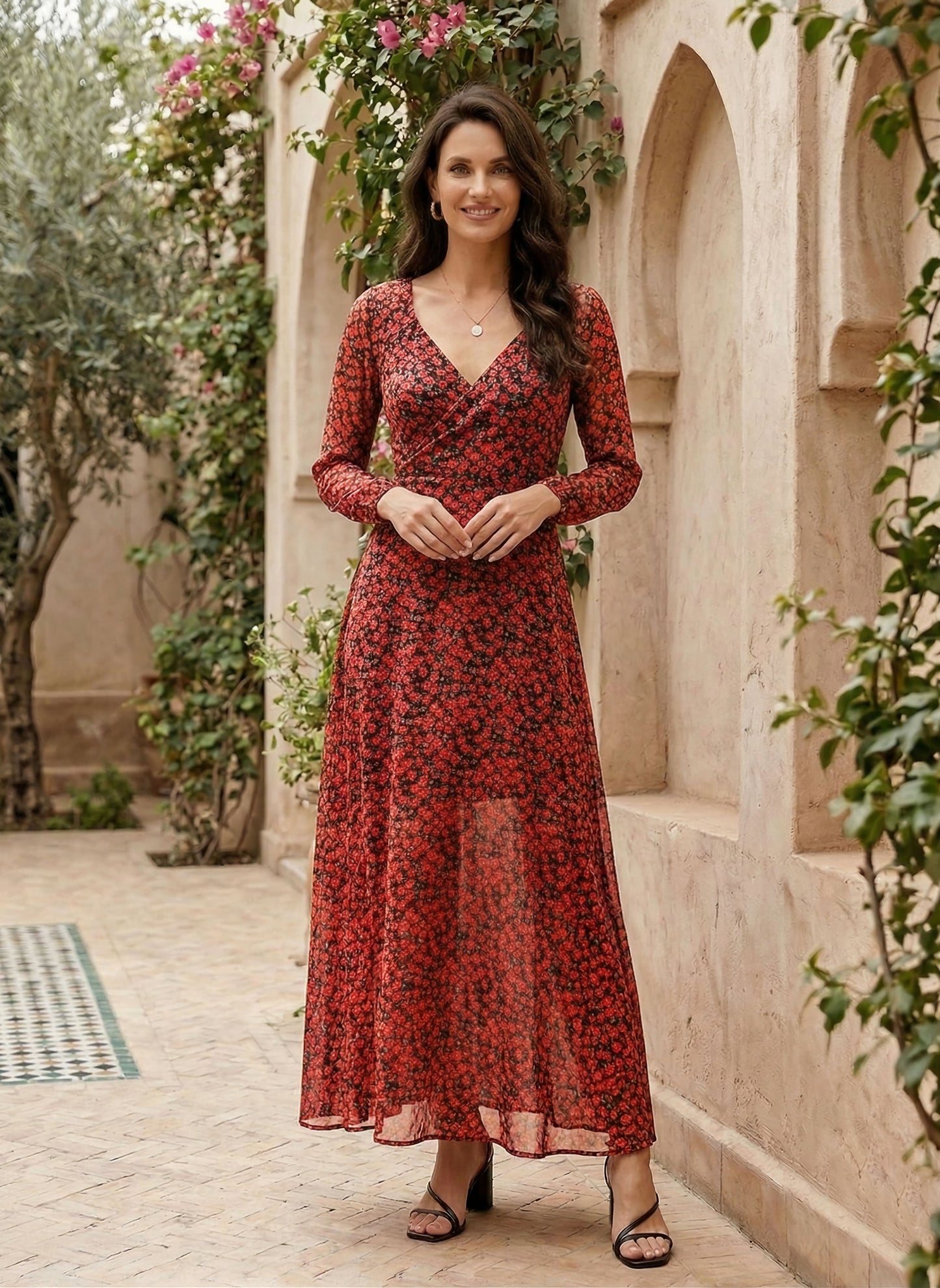 Berrylush Women Black & Red Floral Print V-Neck Maxi Dress