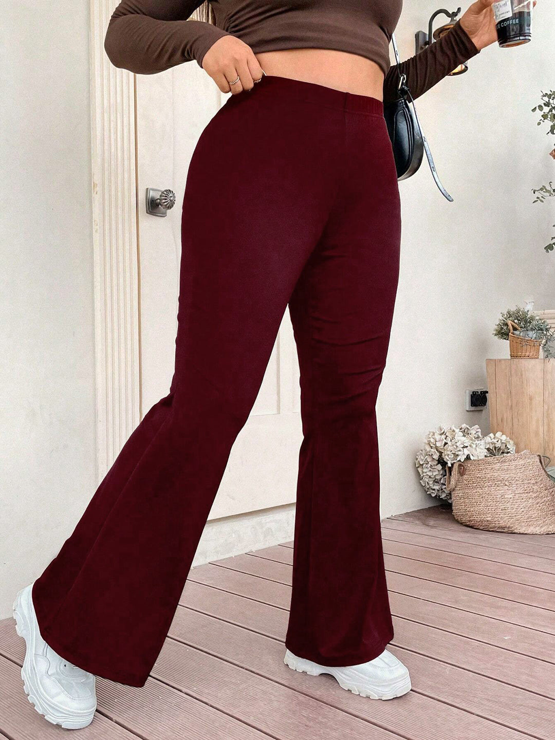 Berrylush Curve Women Red Solid High Rise Knitted Regular Trouser