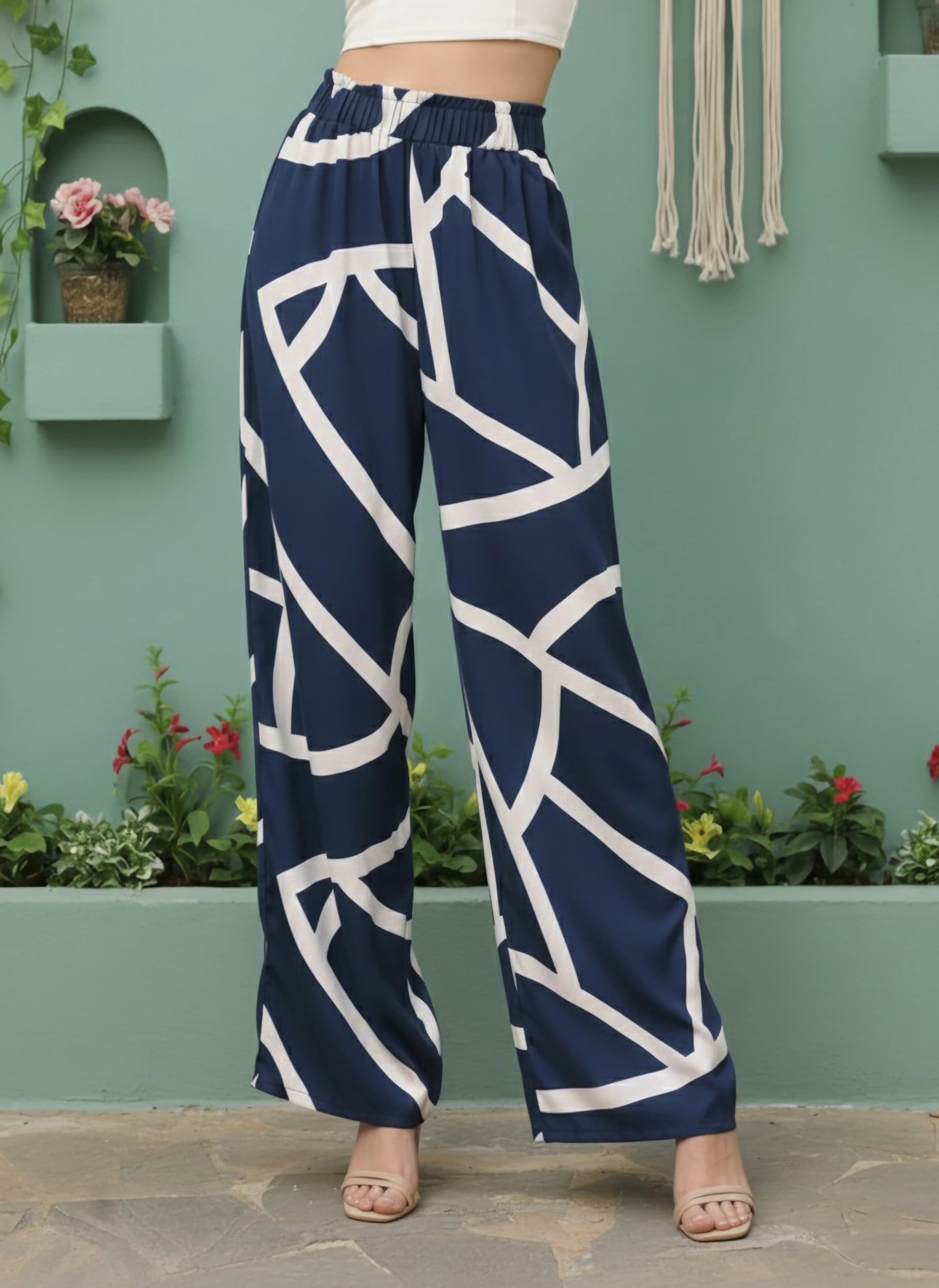 Berrylush Women Navy Blue & White Geometric Printed High-Rise Elastic Waist Pleated Trousers
