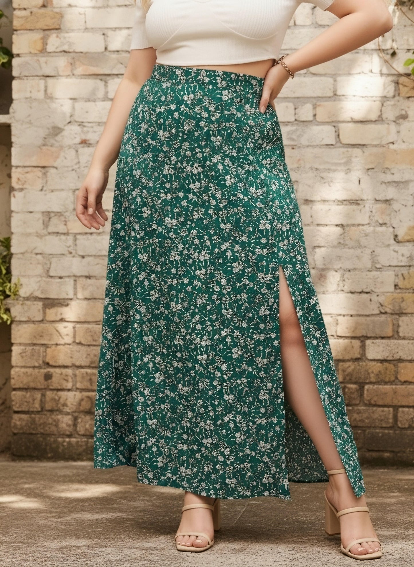 Berrylush Curve Women Green Floral Print High-Rise Side Slit Flared Maxi Skirt