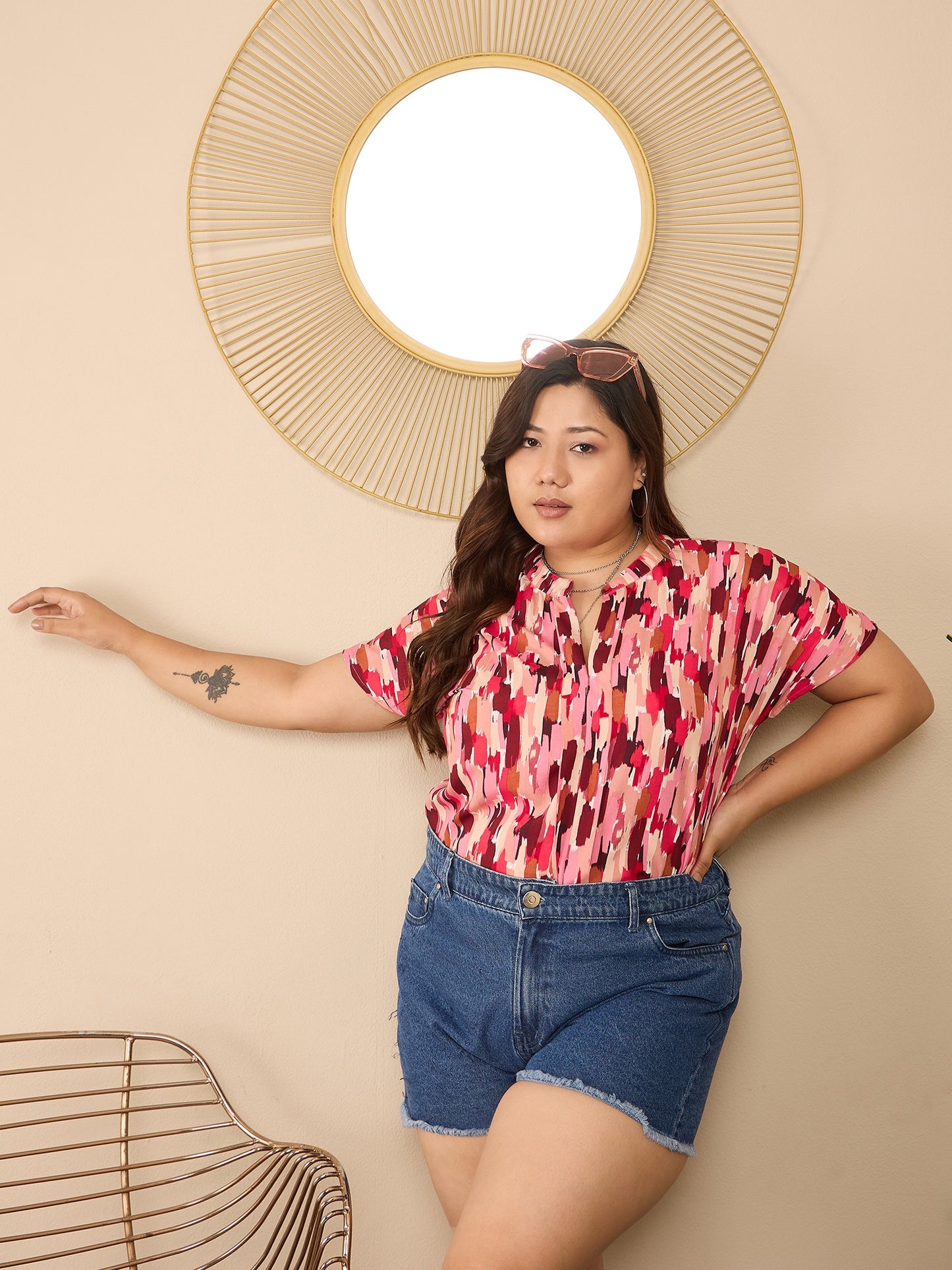 Berrylush Curve Women Pink & Red Geometric Printed Notch Neck Short Sleeves Straight Hem Regular Top