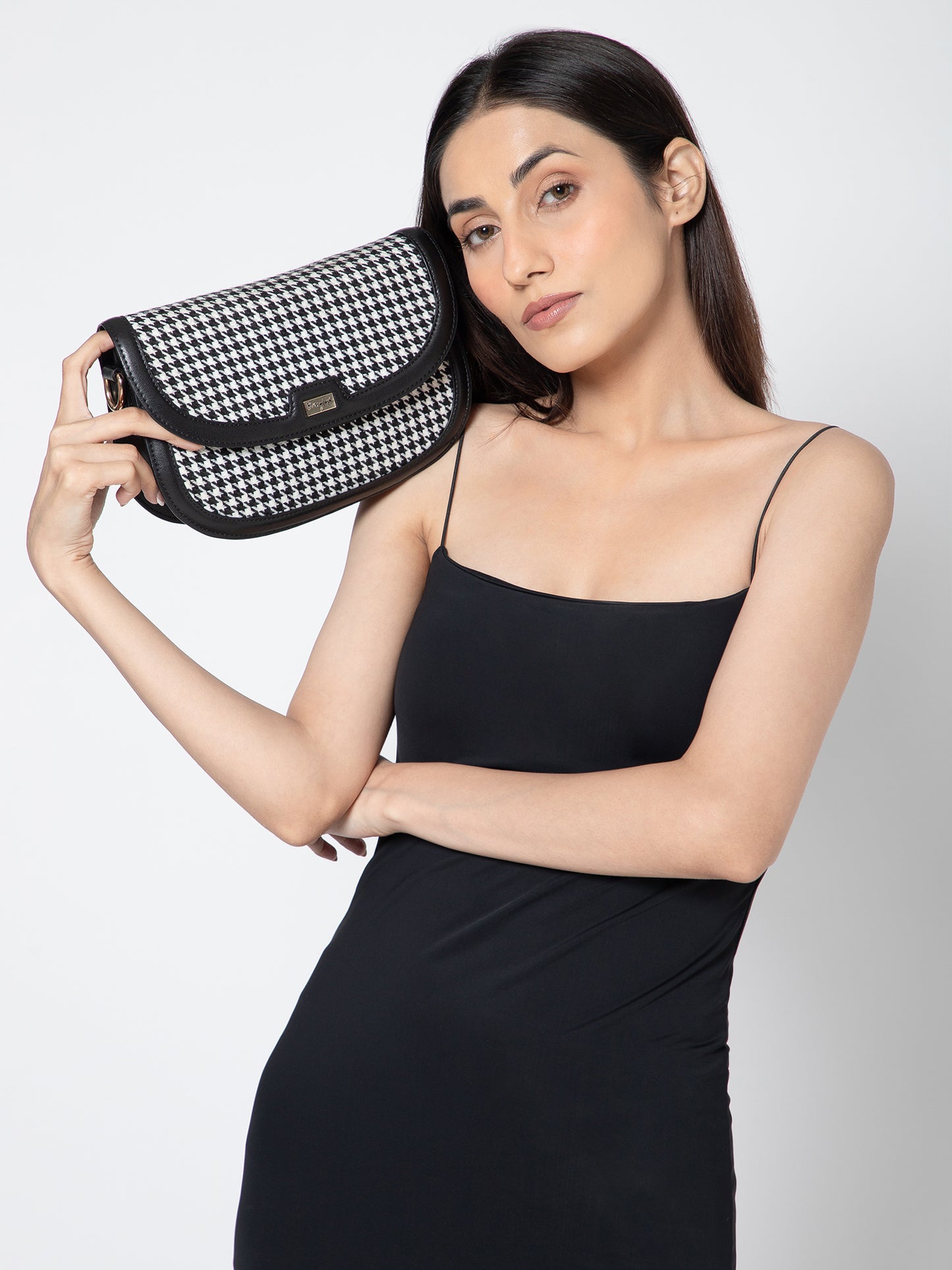 Berrylush Women Black Houndstooth Detachable Sling Casual Sling bag