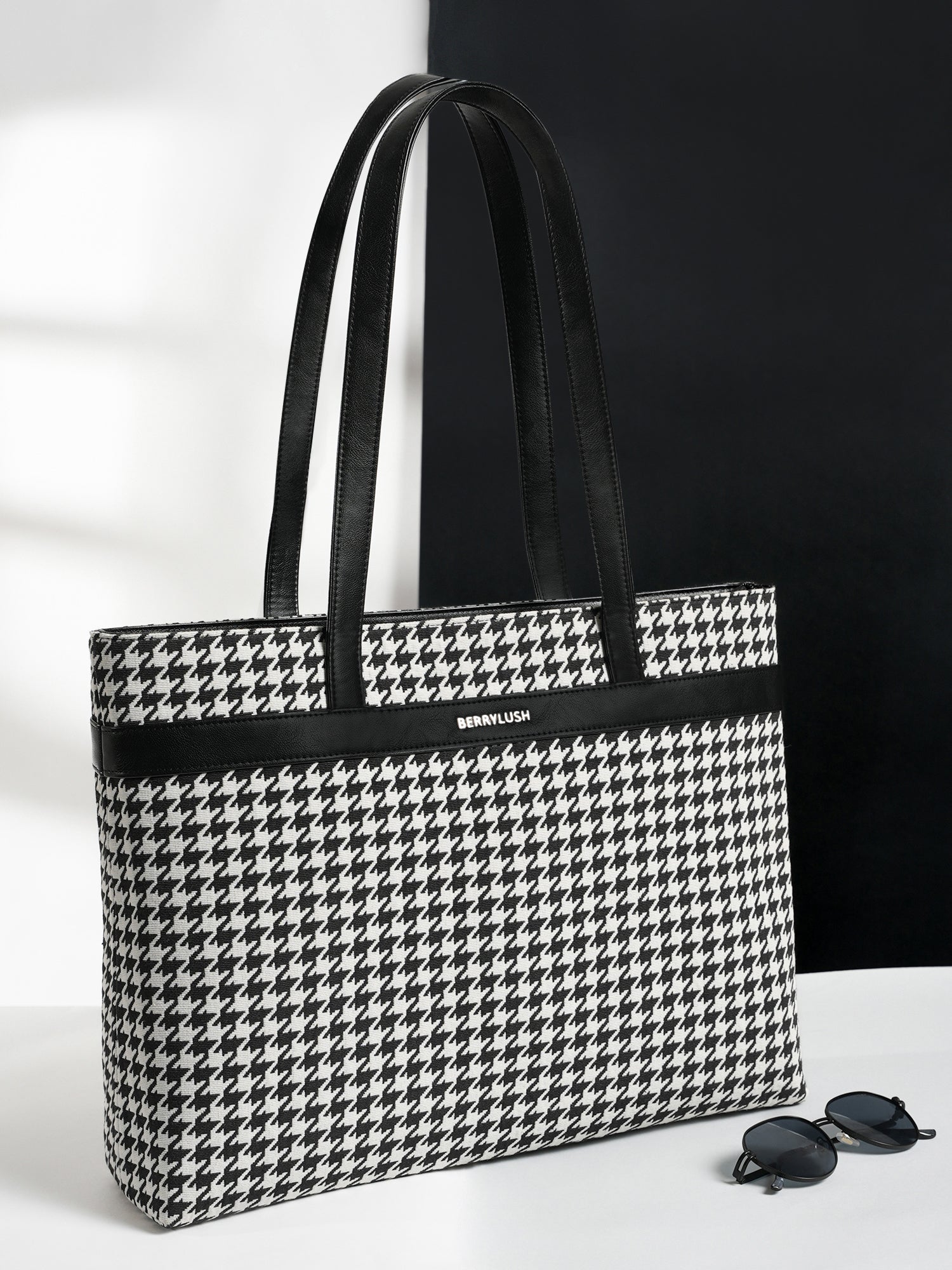 Berrylush Women Black & White Geometric Printed Polyester Zipper-Up Regular Laptop Bag