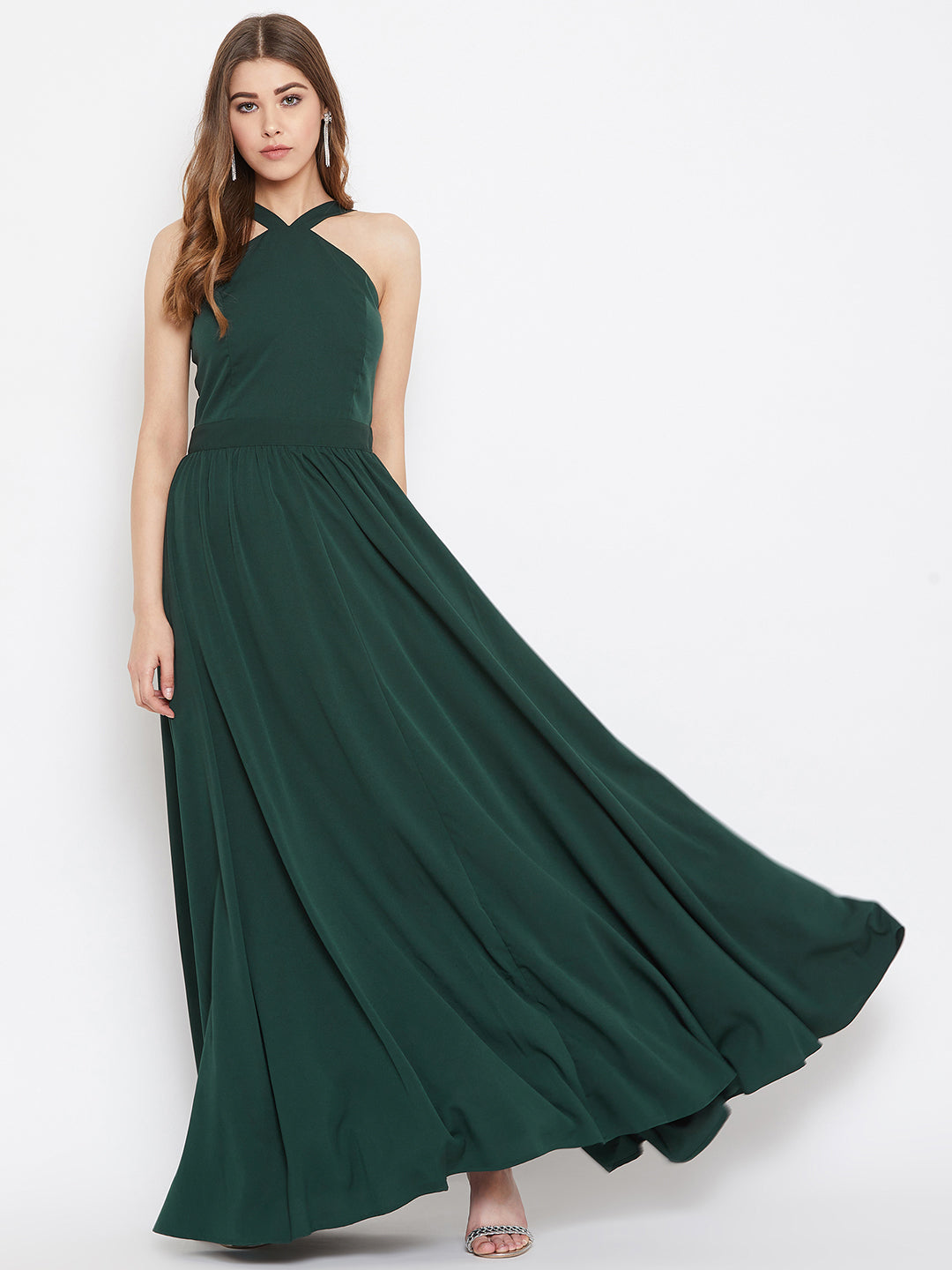 Berrylush Women Solid Green Halter Neck Flared Maxi Dress