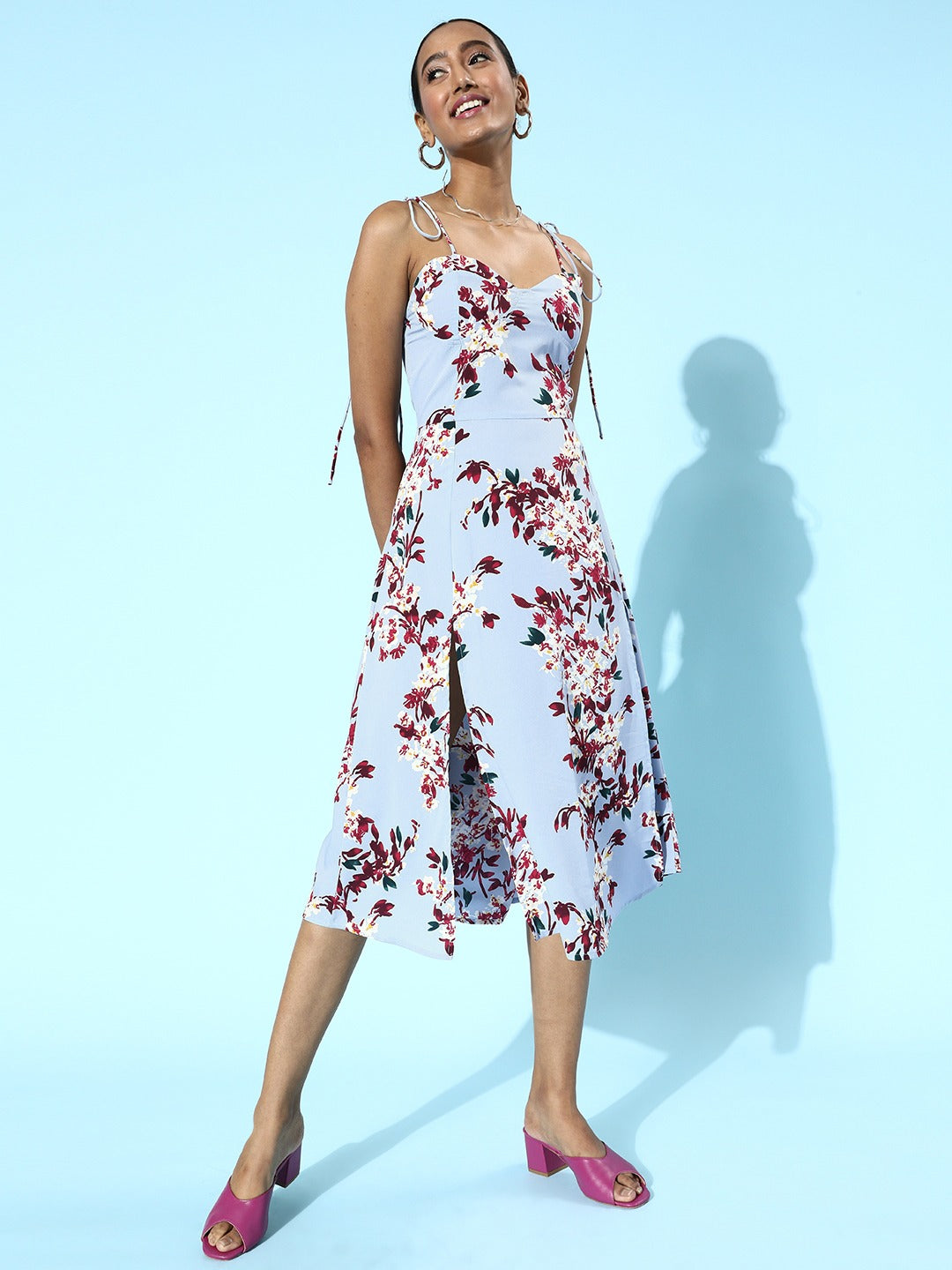 Berrylush Women Blue & Maroon Floral Printed Sweetheart Neck Tie-Up Strap Fit & Flare Midi Dress