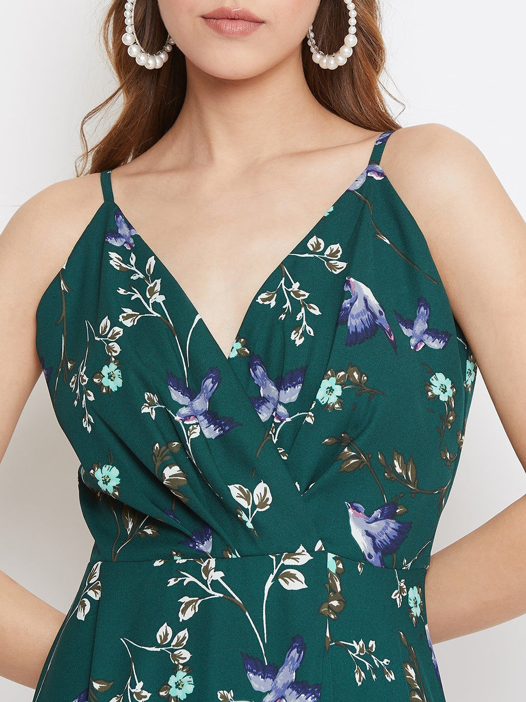 Berrylush Women Dark Green & Off-White Floral Printed V-Neck Thigh-Hig Berrylush Women Dark Green & Off-White Floral Printed V-Neck Thigh-Hig