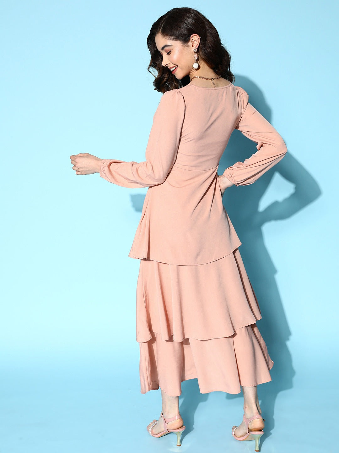 Berrylush Women Solid Pink Sweetheart Neck Puff Sleeve Flounce Tiered A-Line Maxi Dress