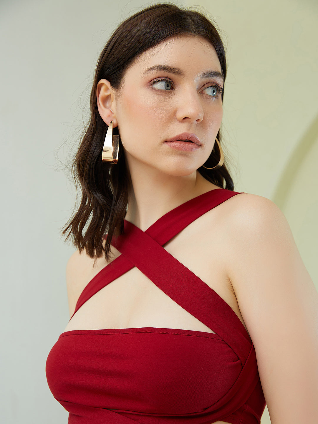 Berrylush Women Solid Maroon Halter Neck Sleeveless Back Tie-Up Cotton Cropped Tube Top