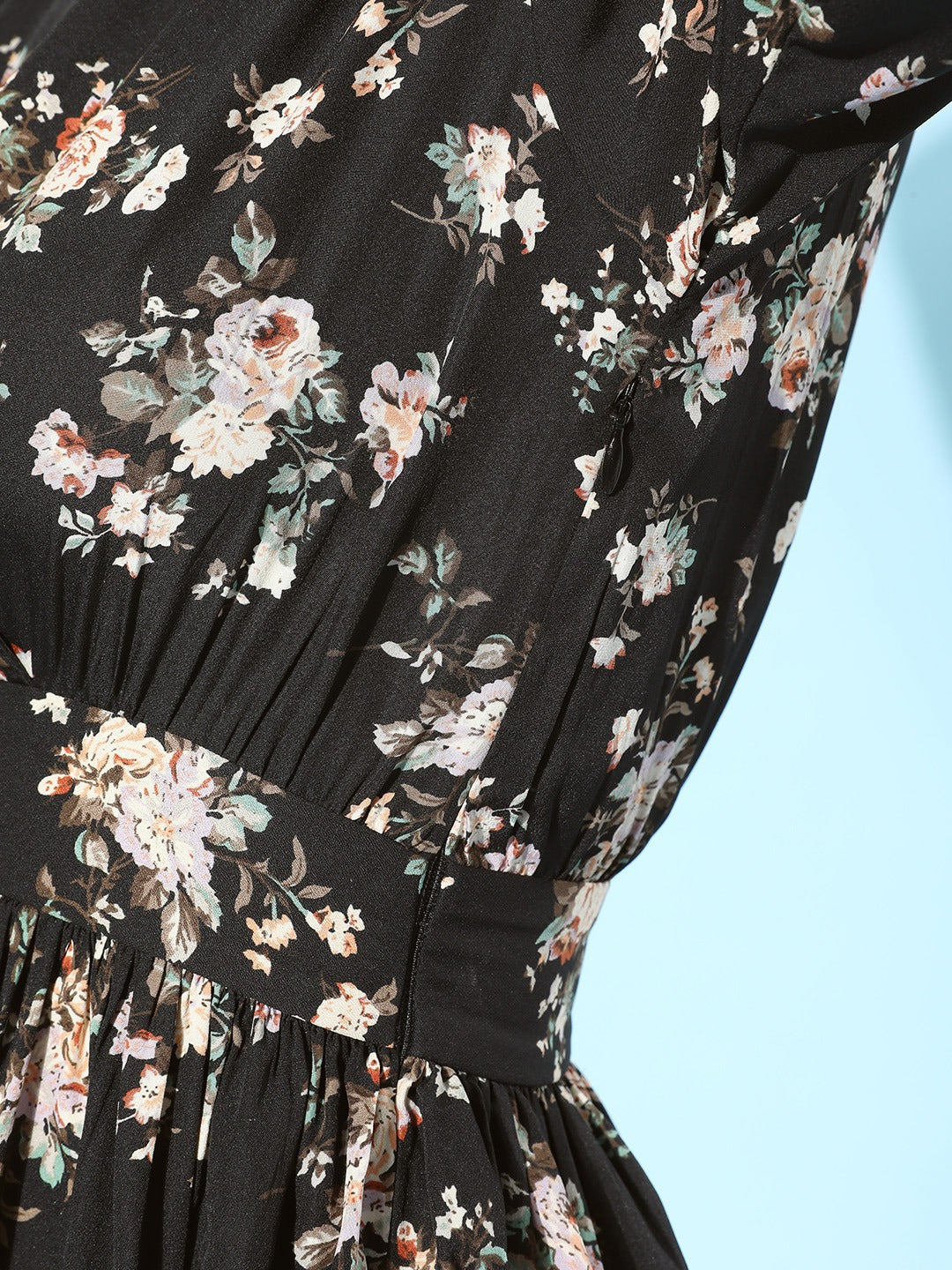 Berrylush Women Black & White Floral Printed V-Neck Crepe Flared A-Line Mini Dress