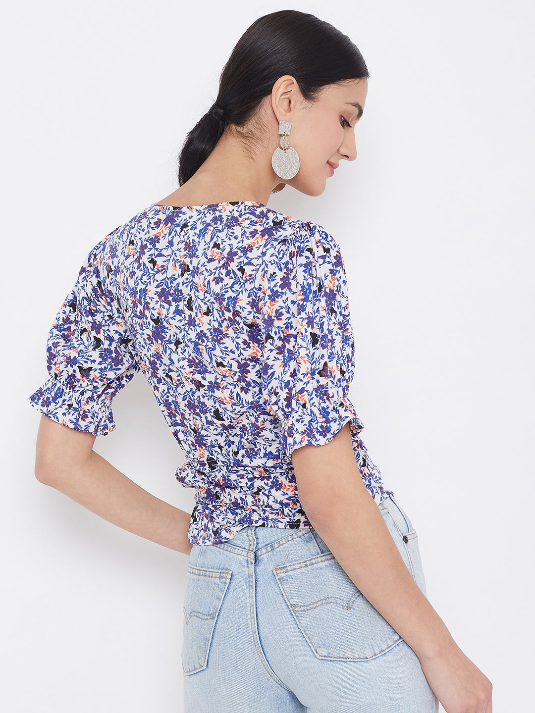 Berrylush Women White Floral Printed Puffed Sleeves Tie Knot Top