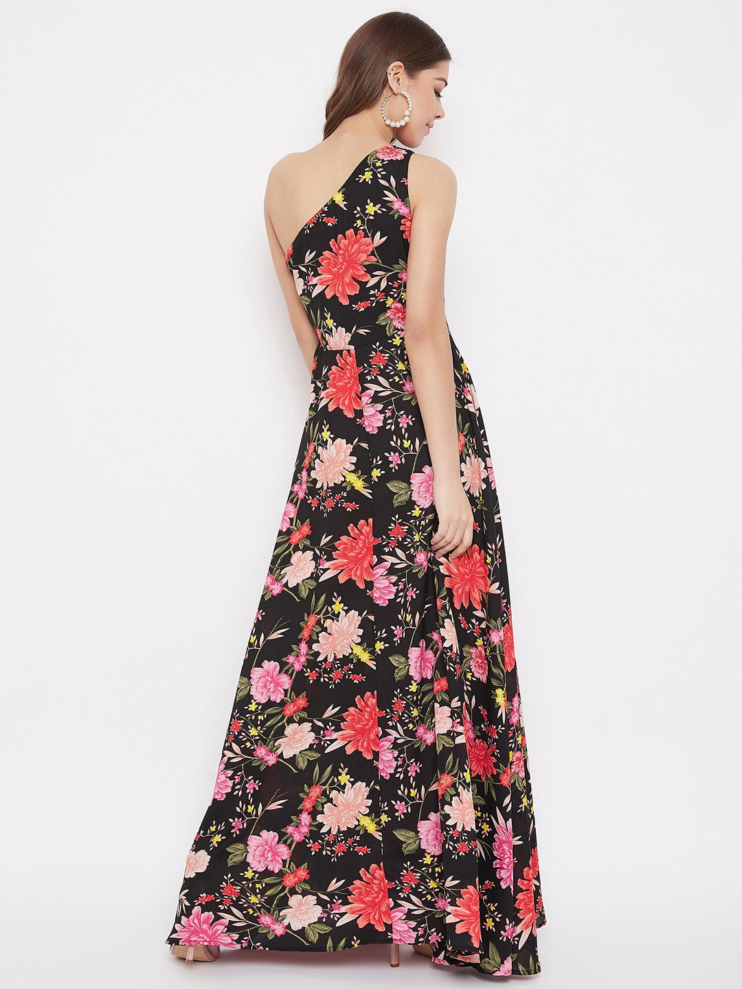 Berrylush Women Black Floral Printed One Shoulder Maxi Dress