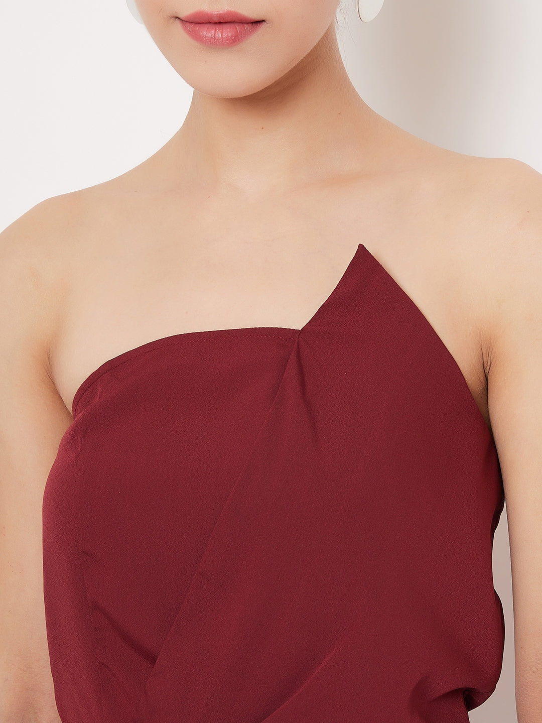 Berrylush Women Solid Maroon Strapless Neck Sleeveless Crepe Peplum Top