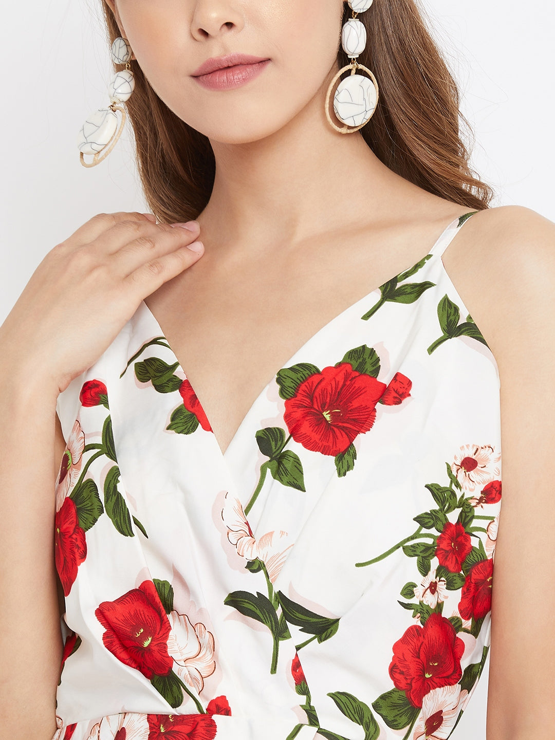 Berrylush Women White & Red Floral Printed V-Neck Thigh-High Slit Maxi Berrylush Women White & Red Floral Printed V-Neck Thigh-High Slit Maxi