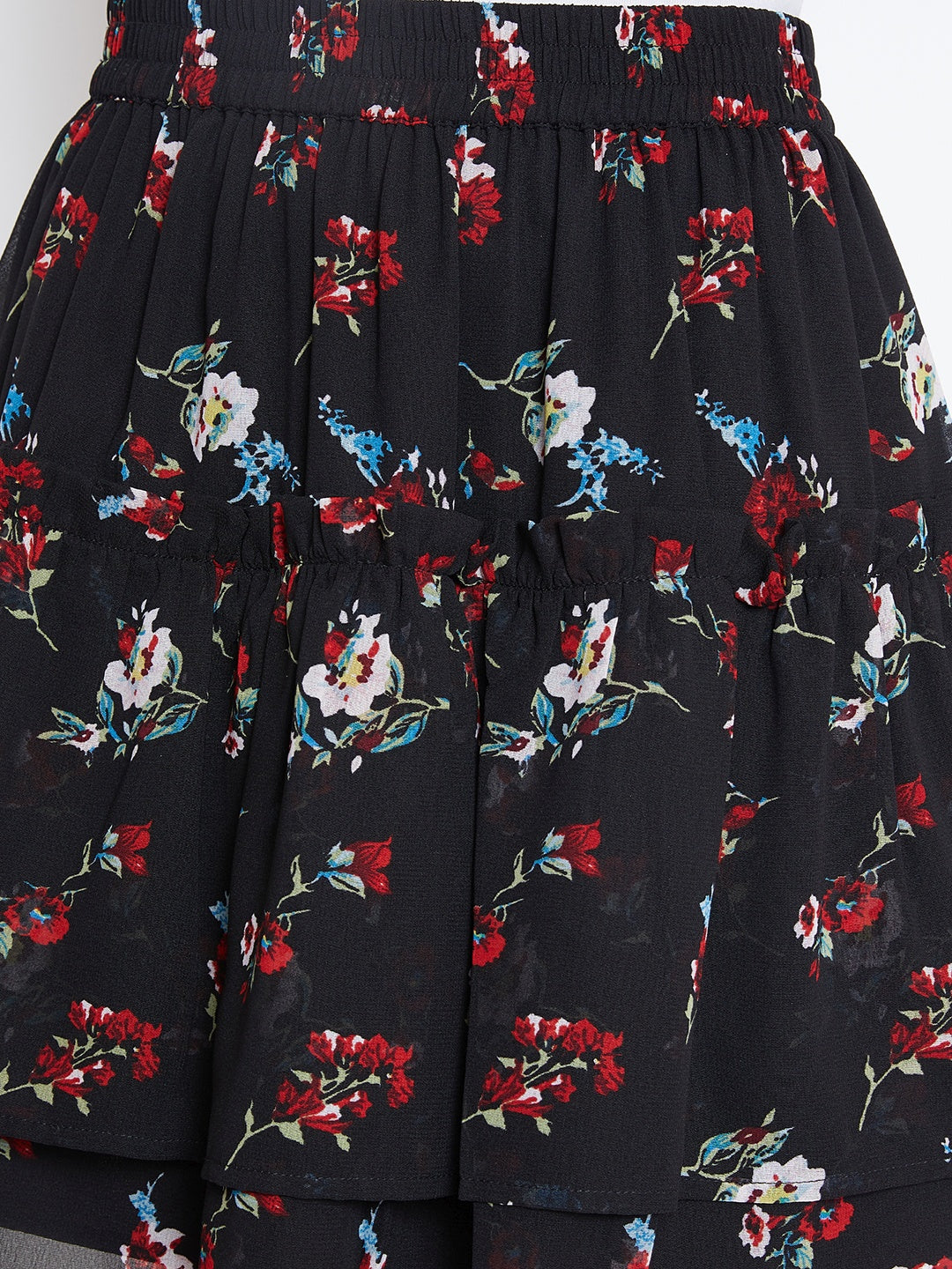 Berrylush Women Black & Red Floral Print Layered Slip-On Mini Skirt