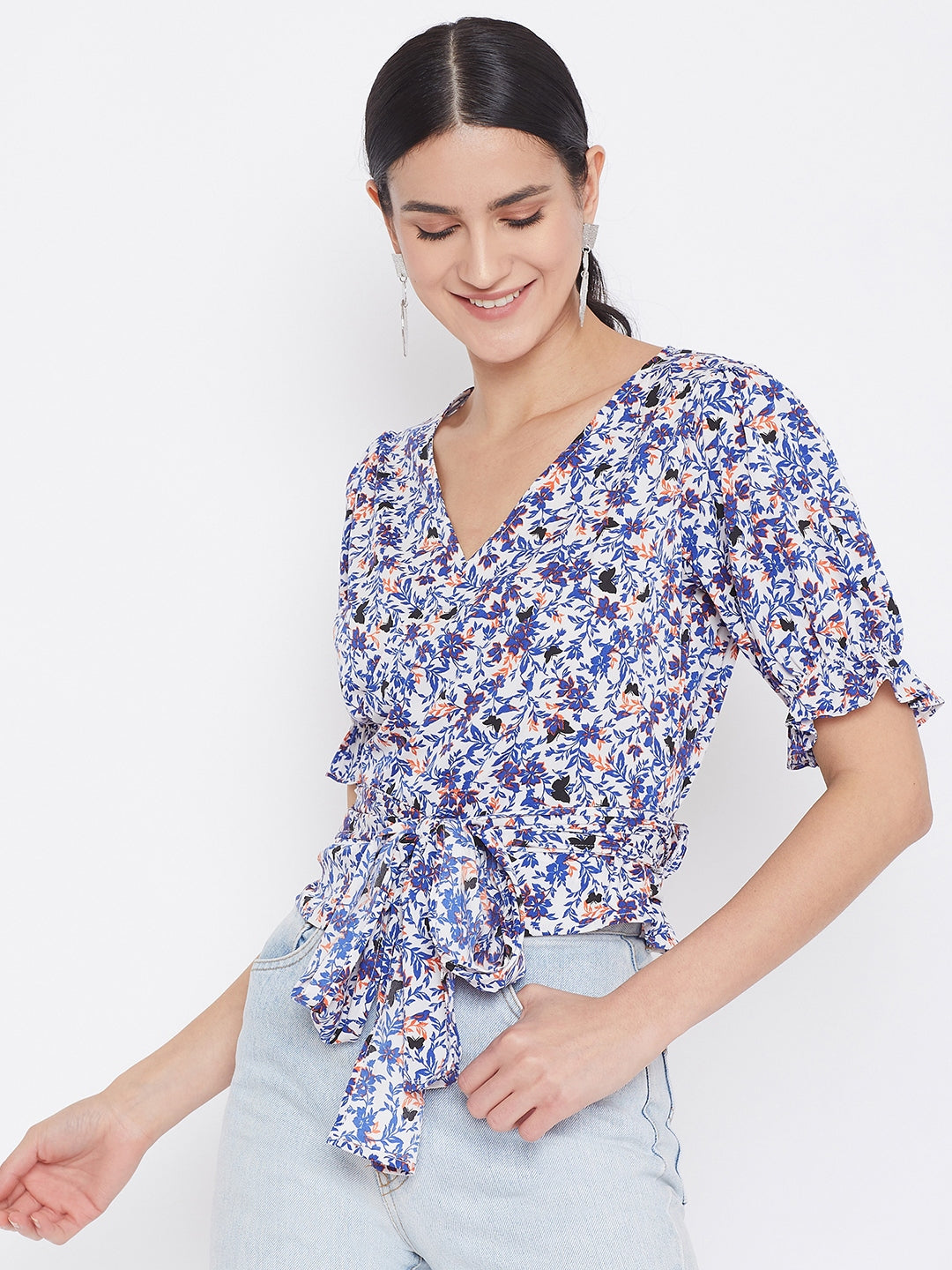 Berrylush Women White Floral Printed Puffed Sleeves Tie Knot Top