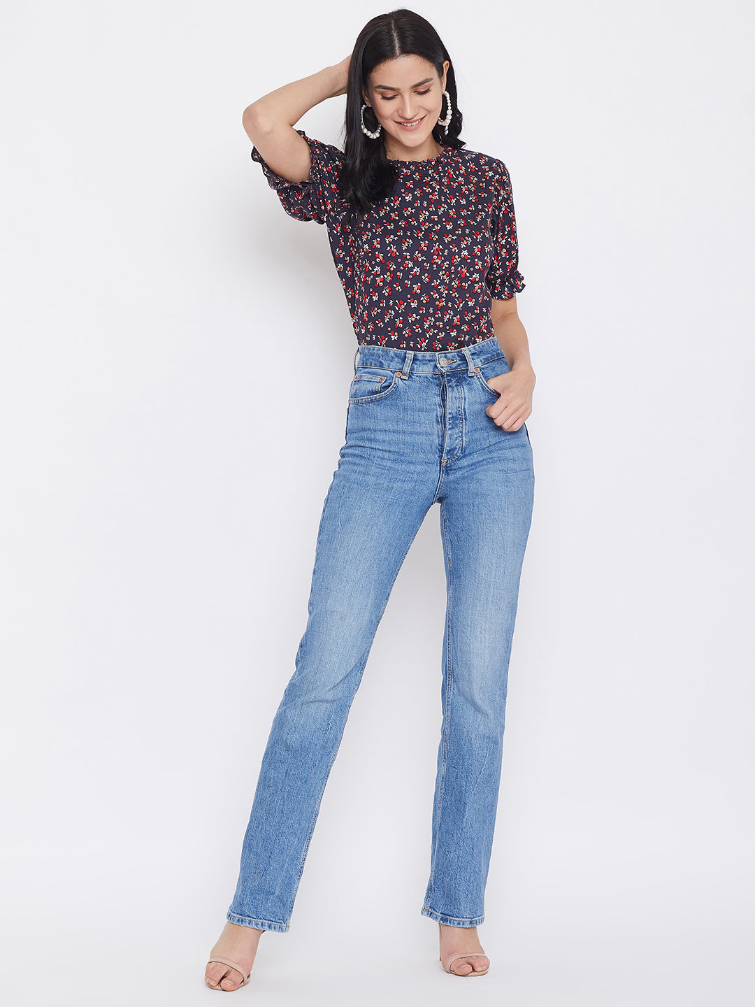 Berrylush Women Navy Blue Floral Printed Round Neck Top