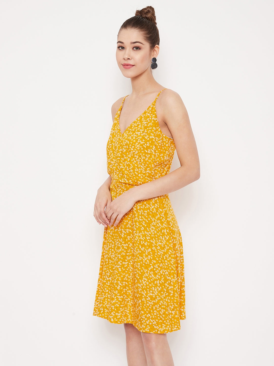 Berrylush Women Yellow & White Floral Printed V-Neck Fit & Flare Mini Dress