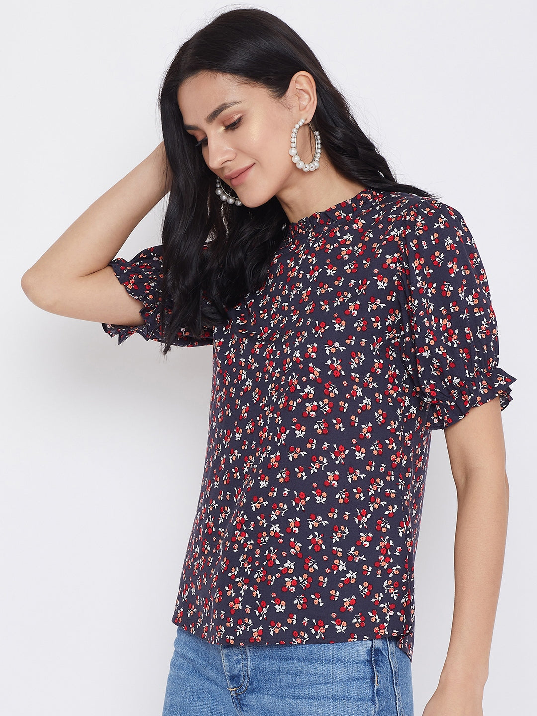 Berrylush Women Navy Blue Floral Printed Round Neck Top